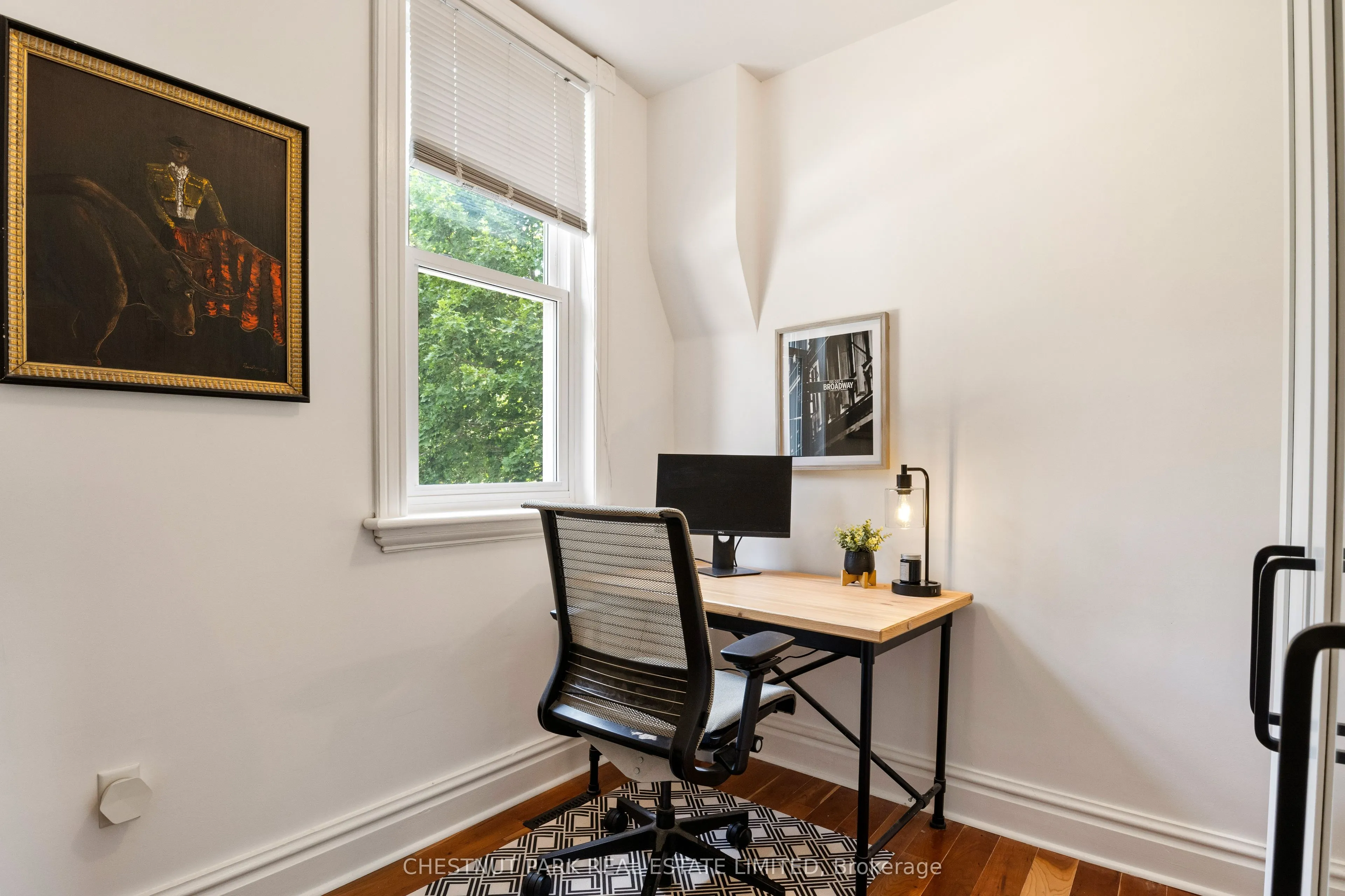 13 Princess Street W
