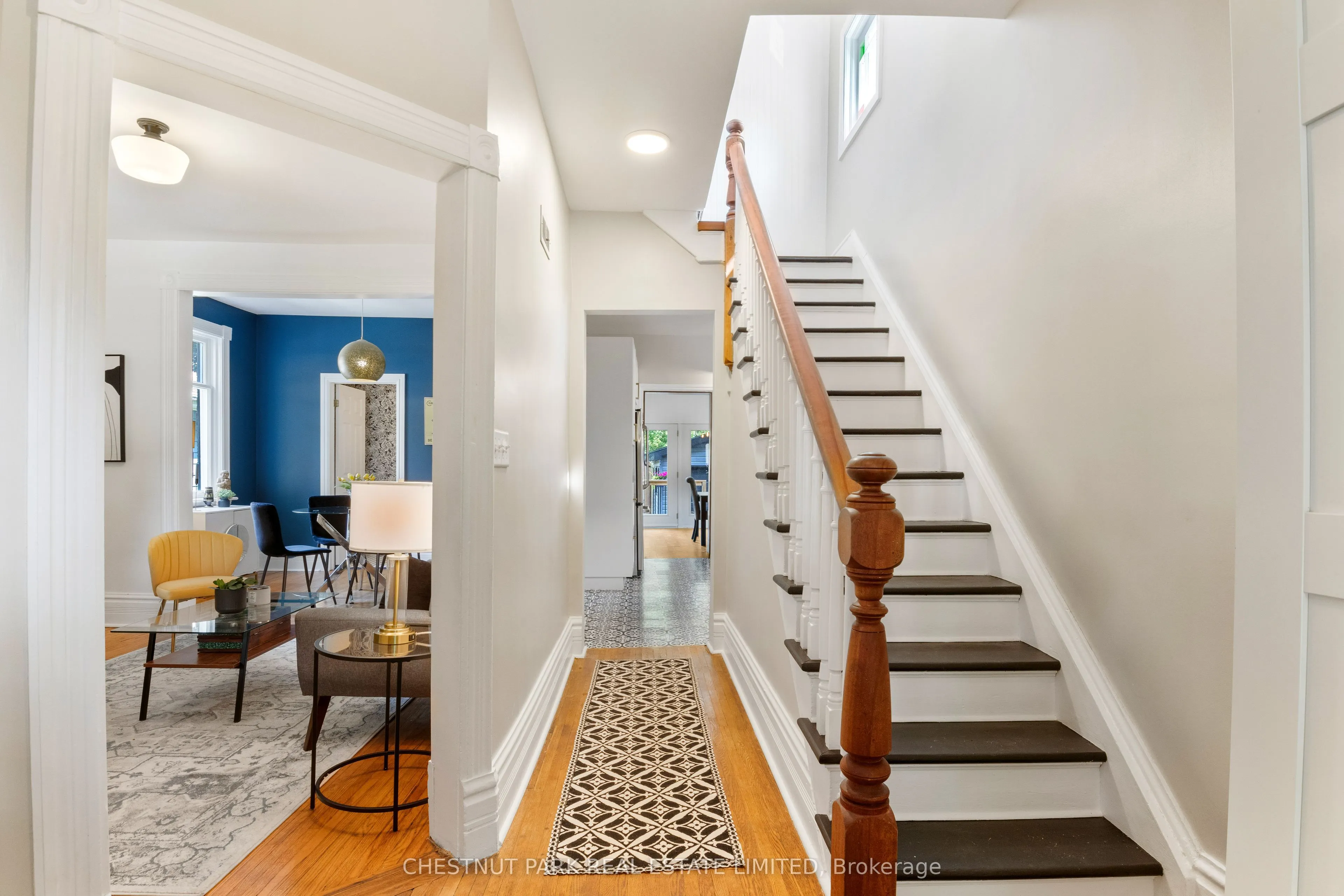 13 Princess Street W
