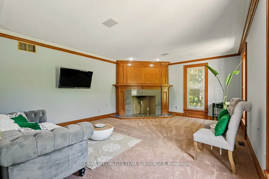 891 Rosehill Road