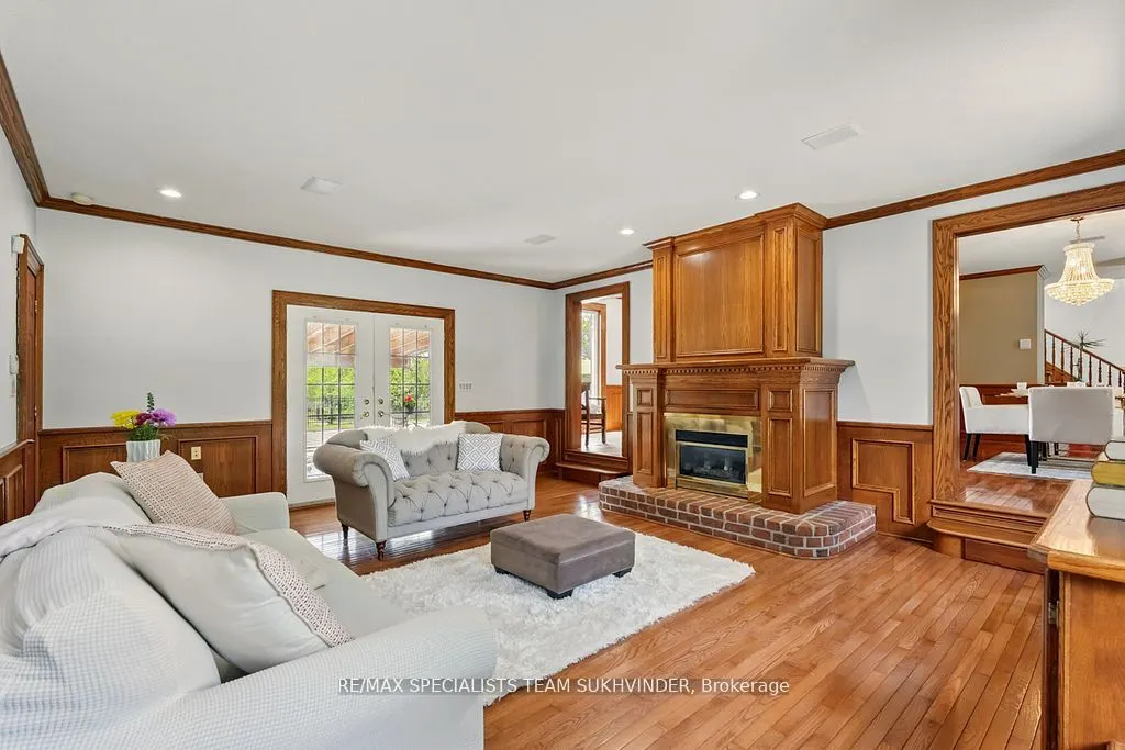 891 Rosehill Road