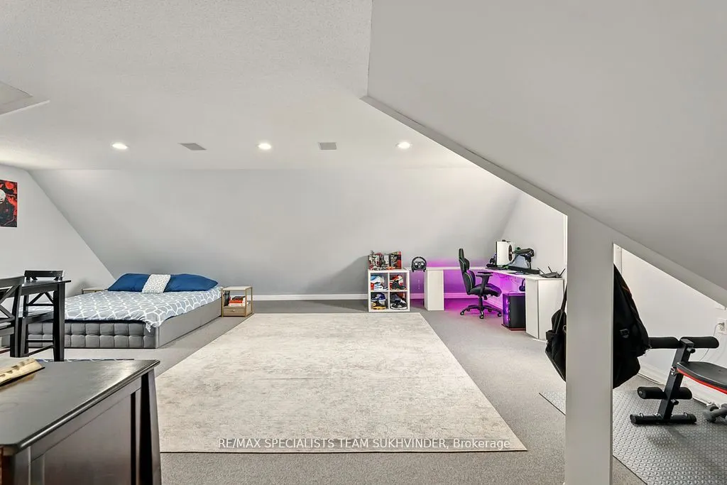 891 Rosehill Road