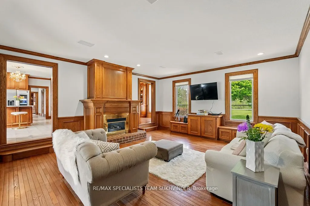 891 Rosehill Road