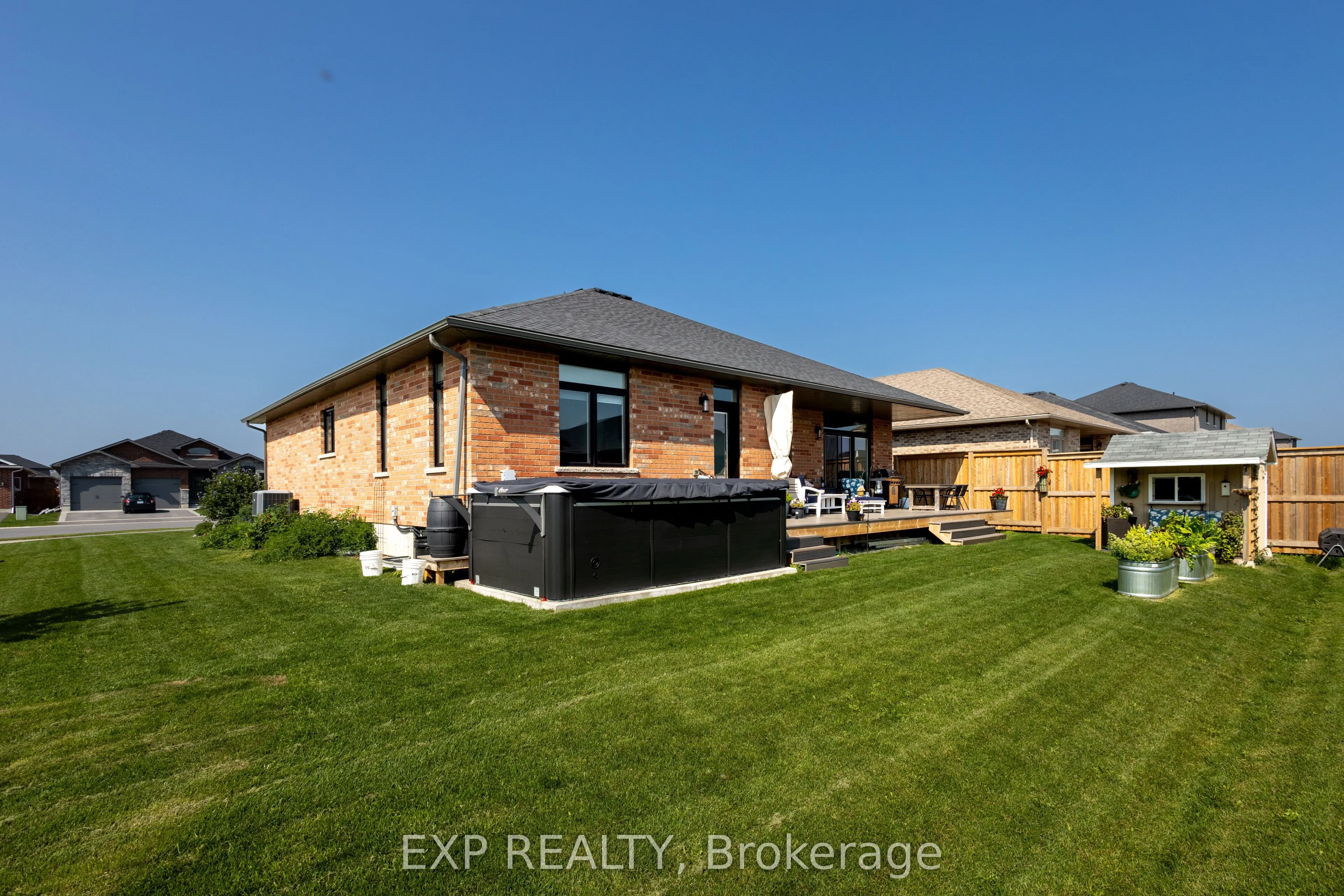 83 Essex Drive N