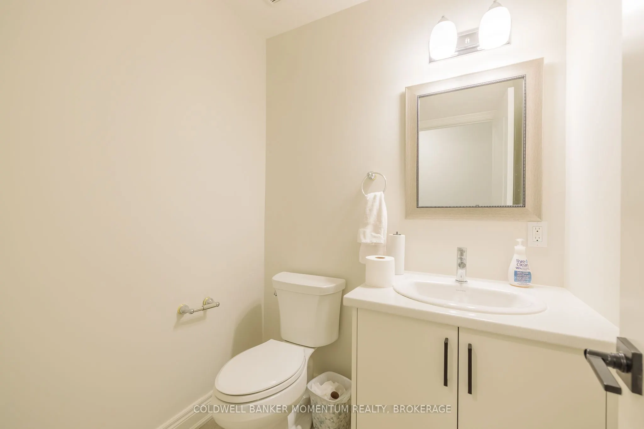153 B MOFFATT Street, #B