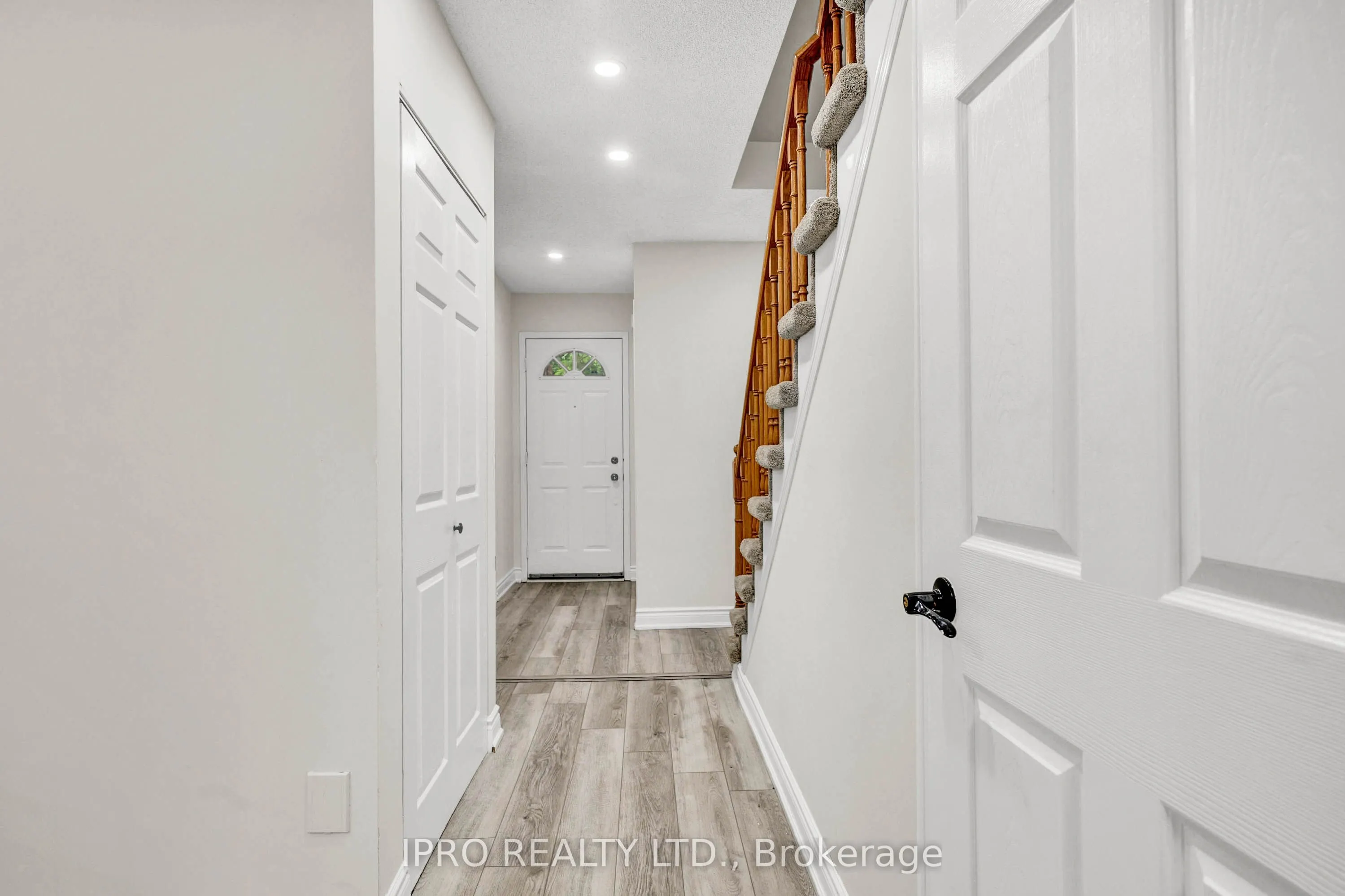 302 College Avenue W, #21