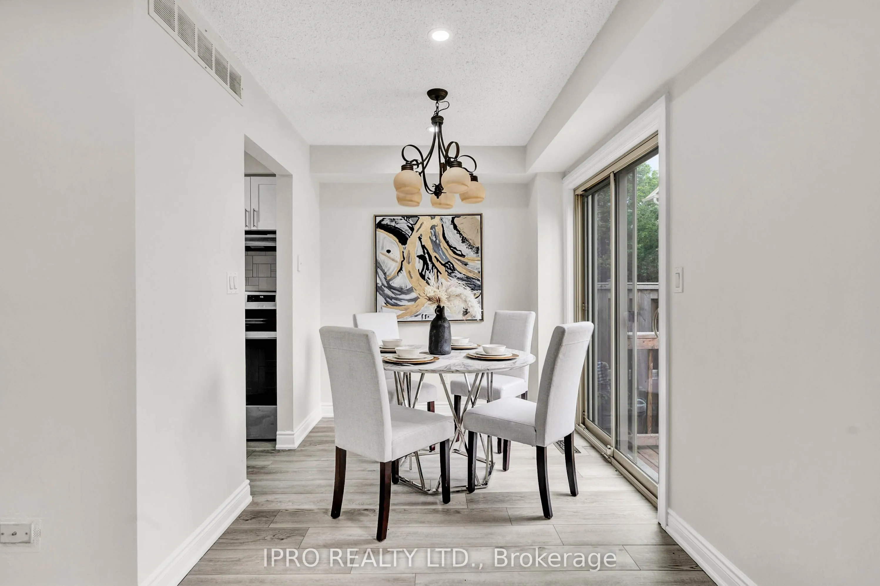 302 College Avenue W, #21