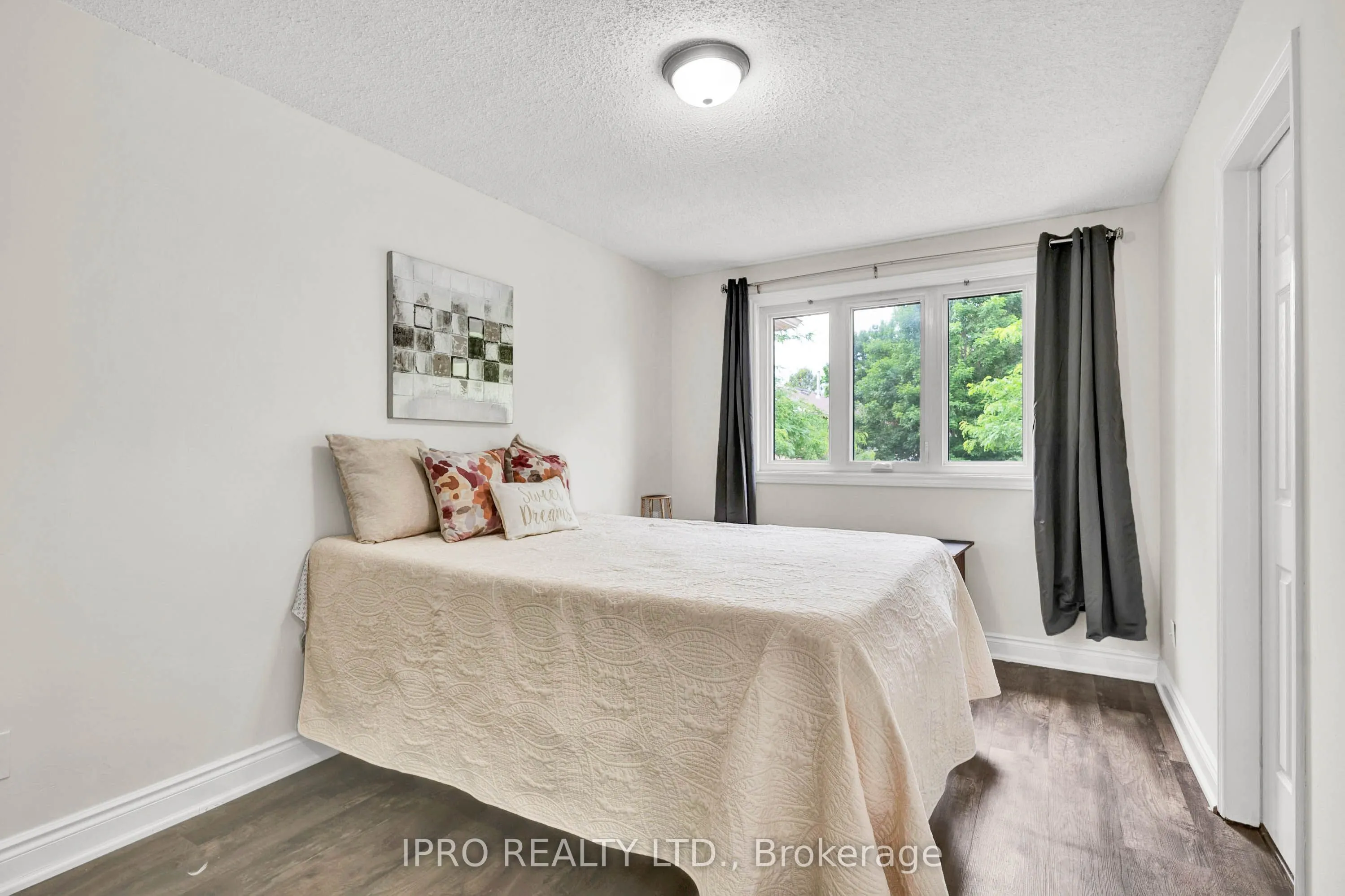 302 College Avenue W, #21