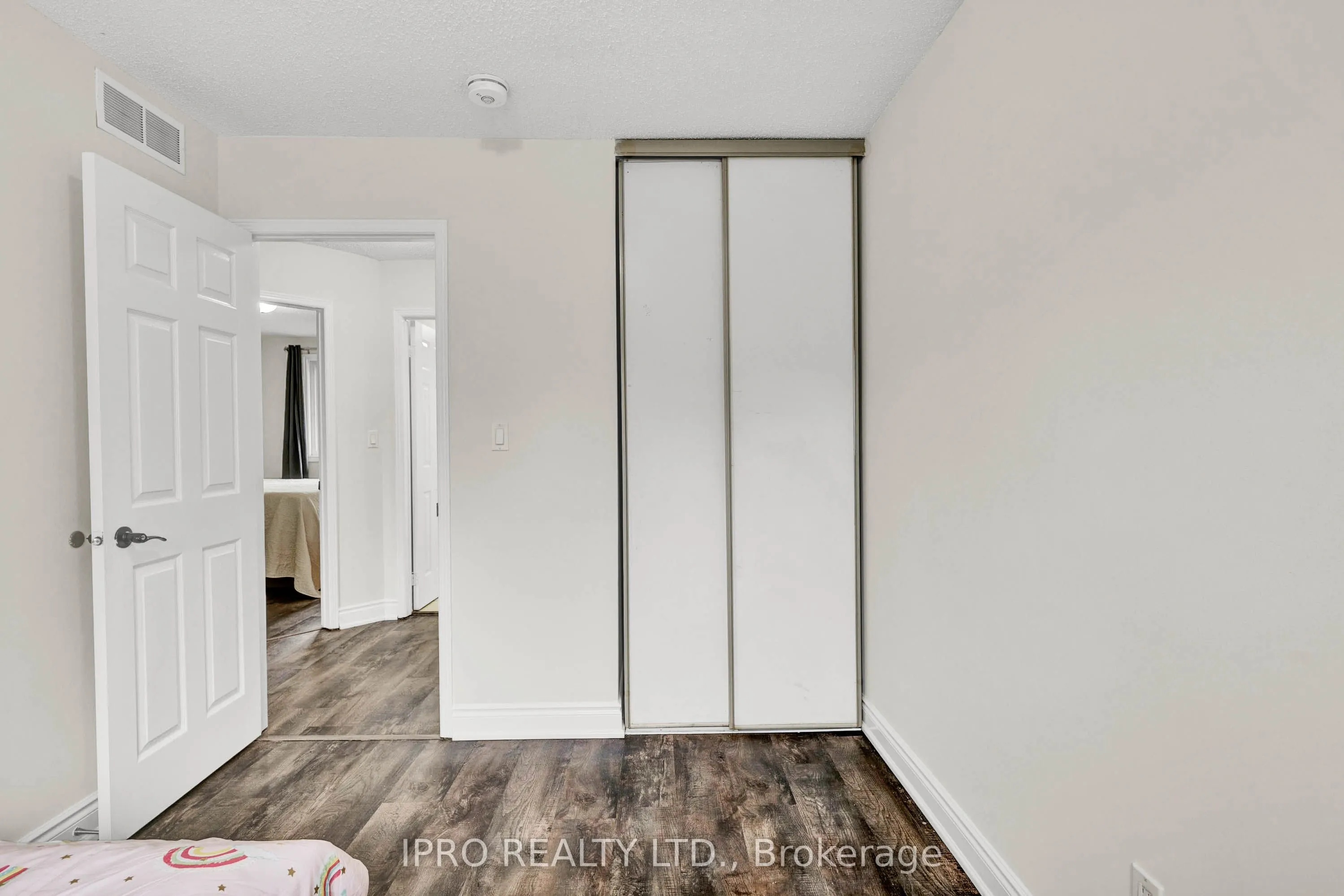 302 College Avenue W, #21