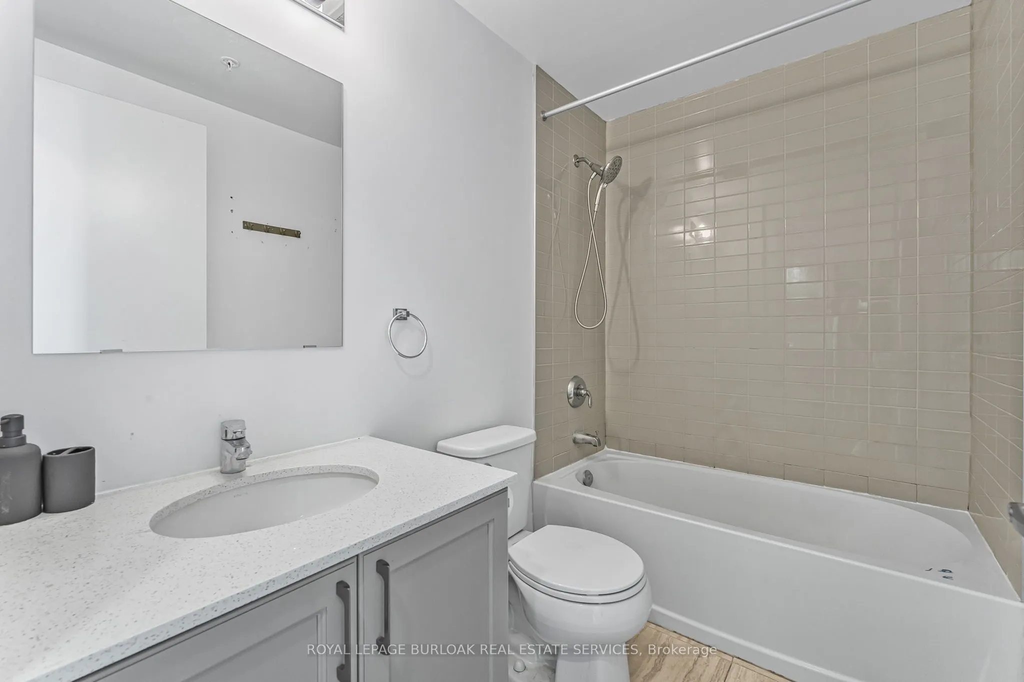 7711 Green Vista Gate, #606