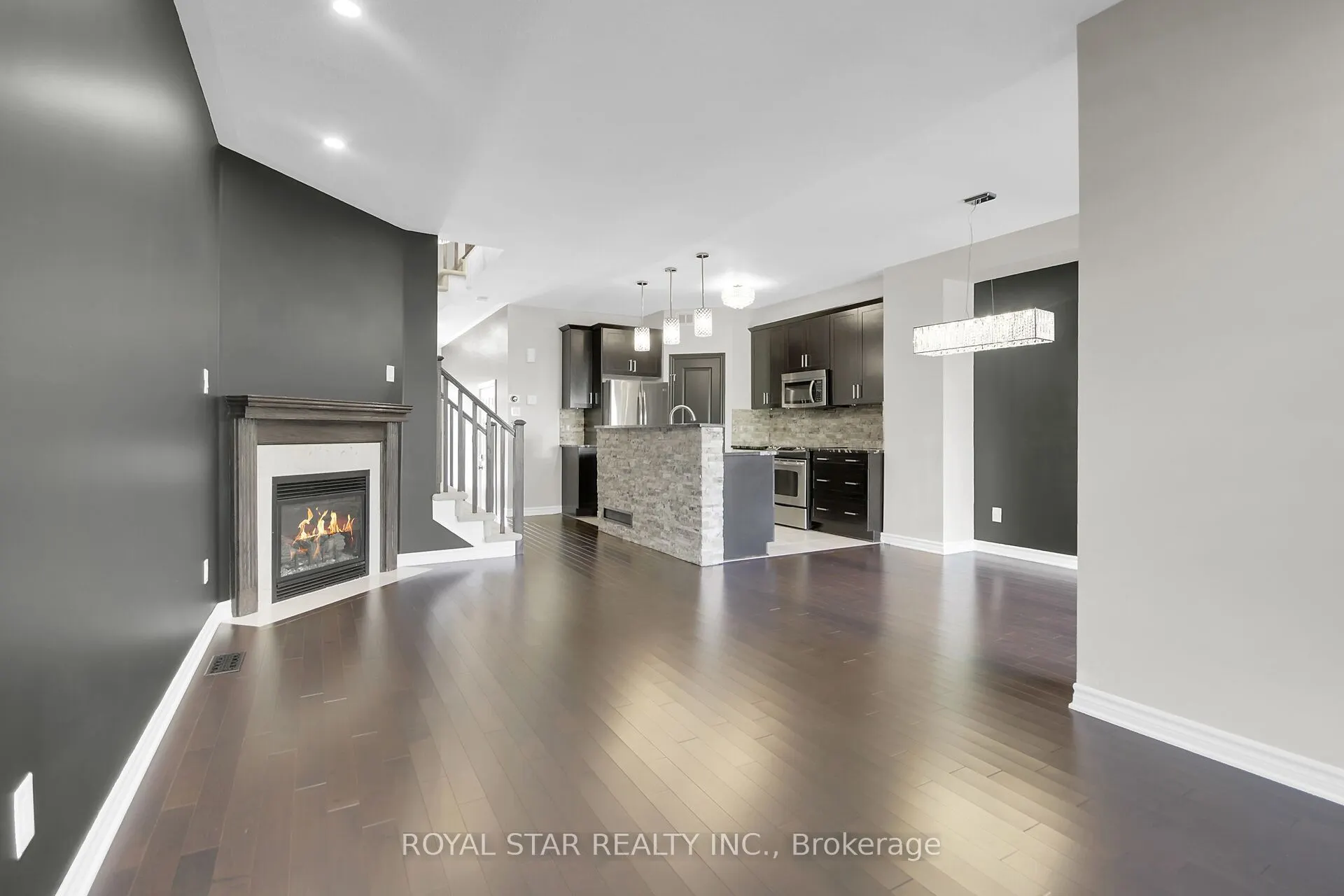 345 Widgeon Way