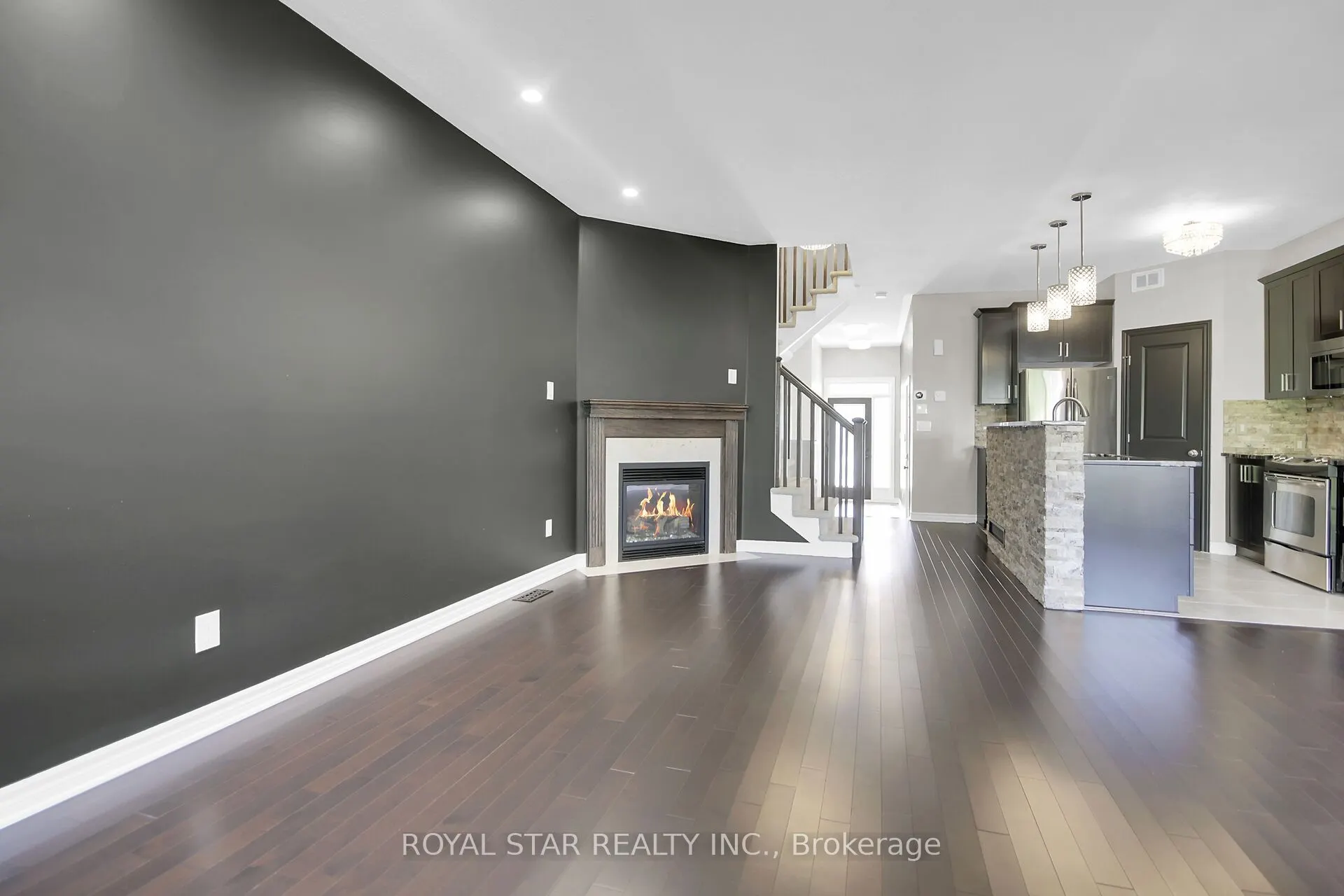345 Widgeon Way