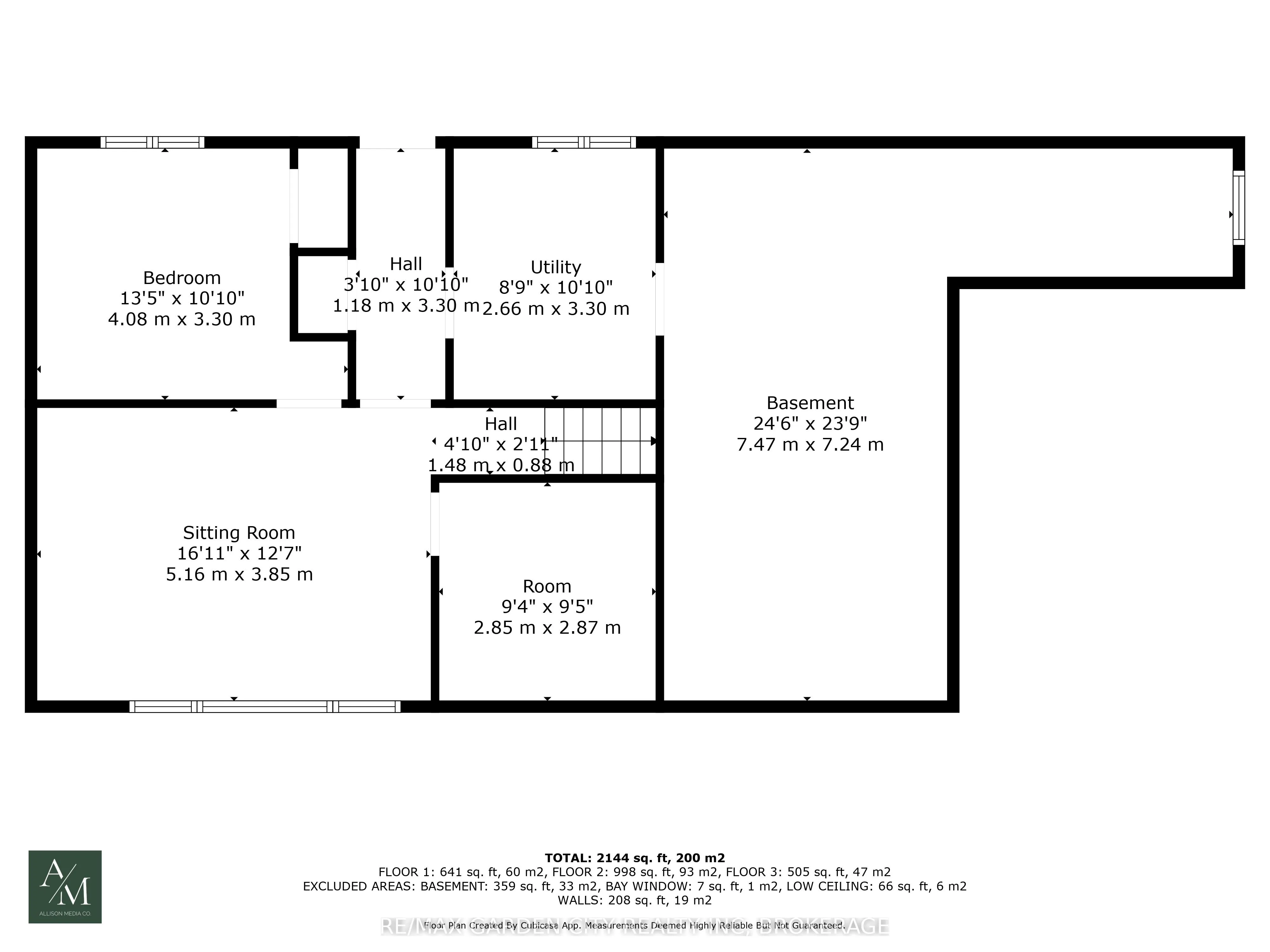 16 Meadowbrook Crescent