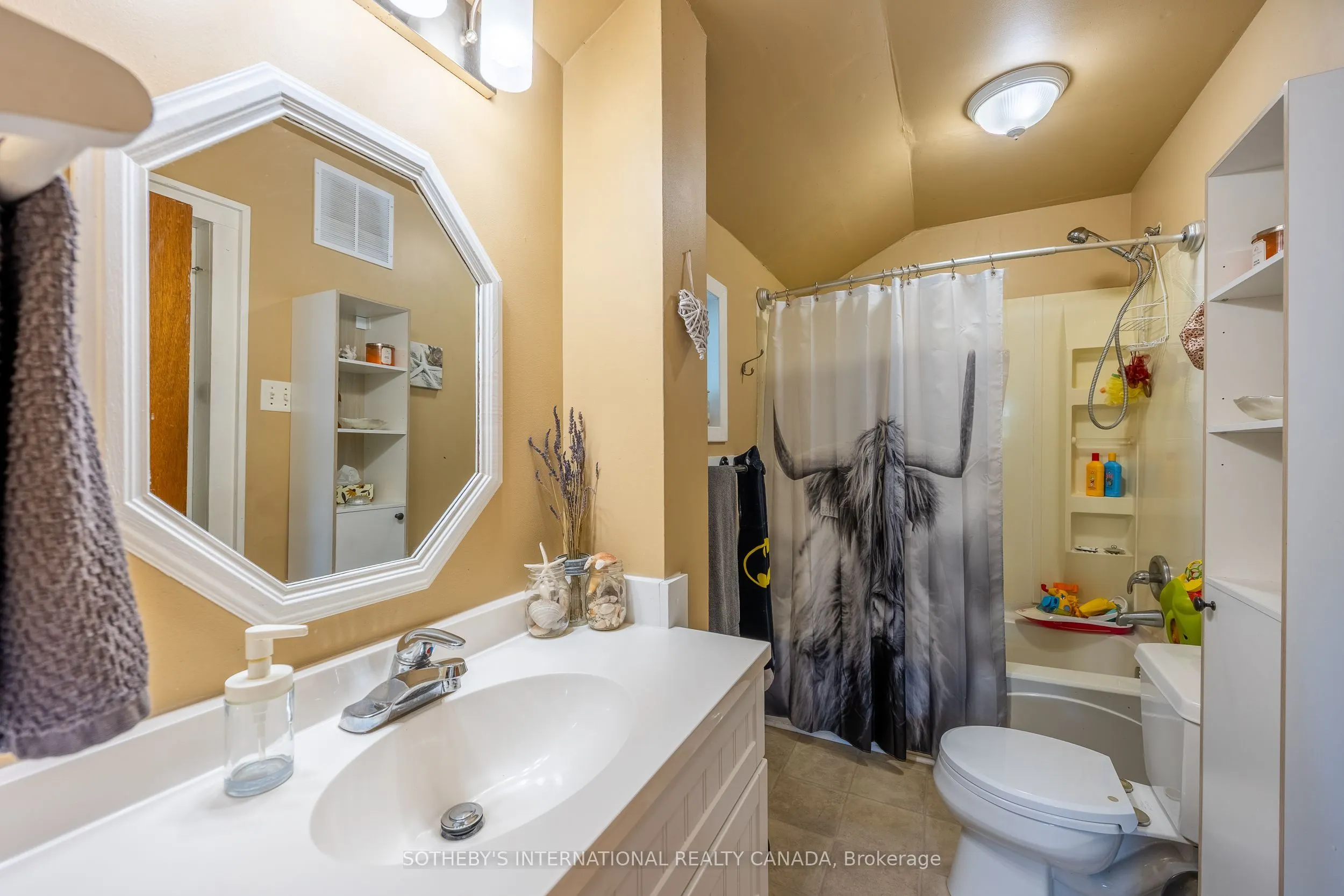 258 Lynn Valley Road