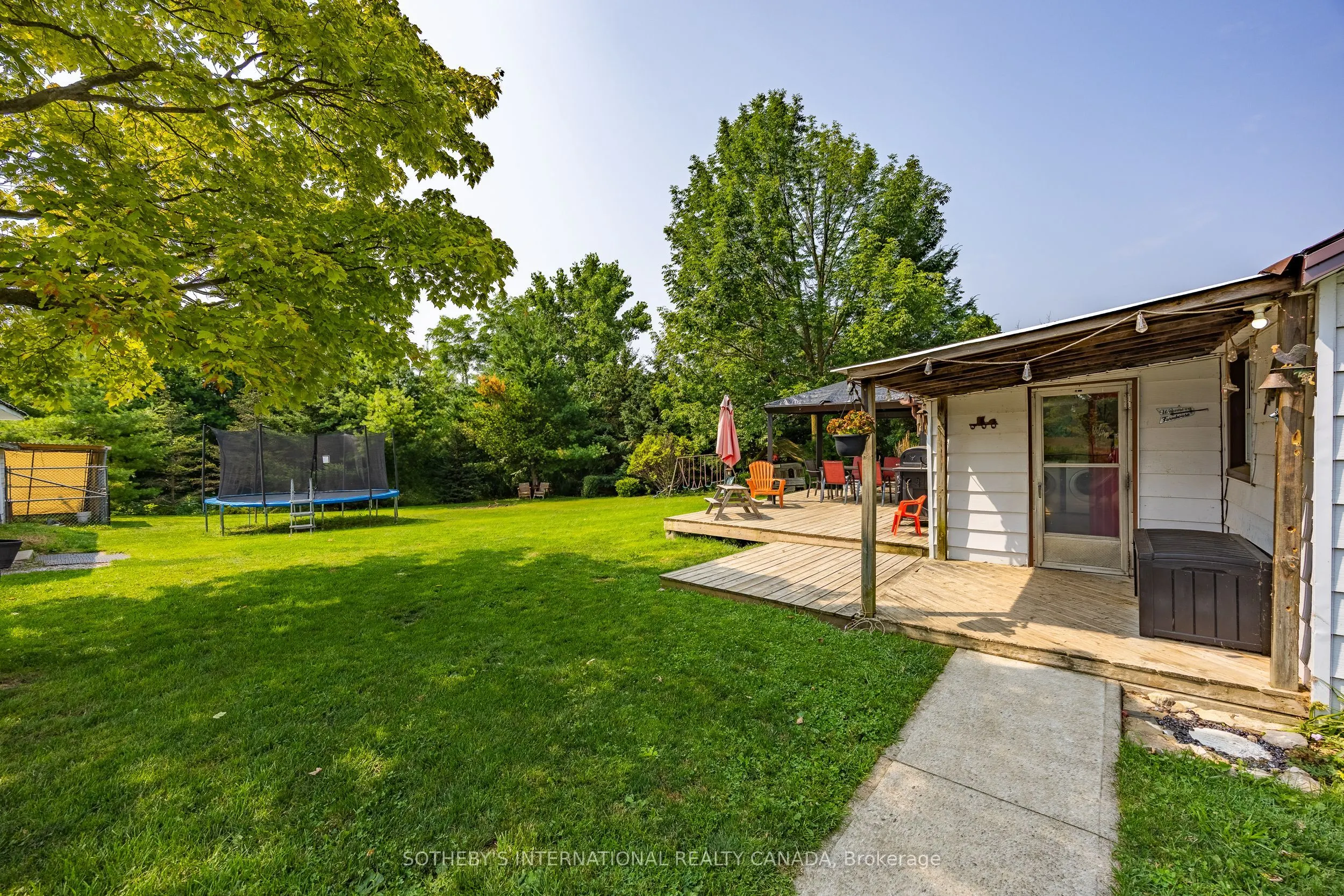 258 Lynn Valley Road