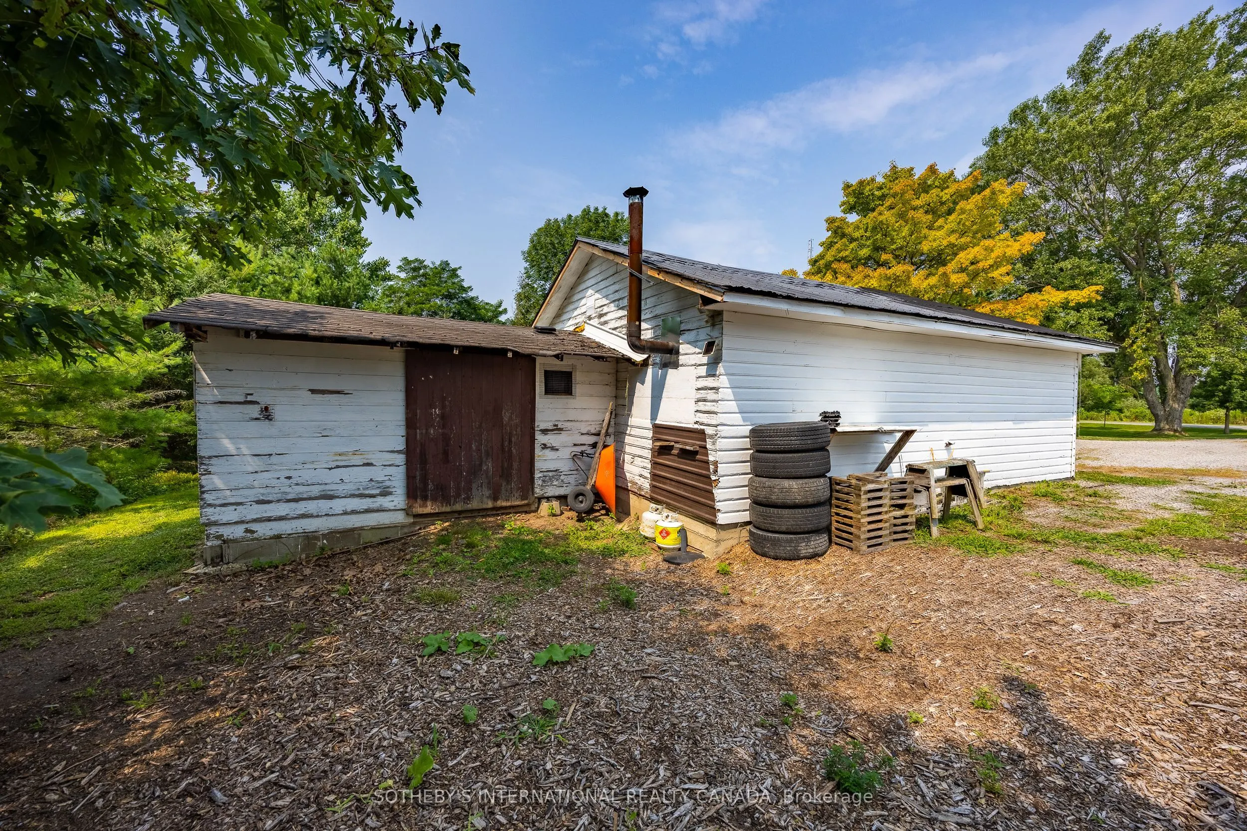 258 Lynn Valley Road