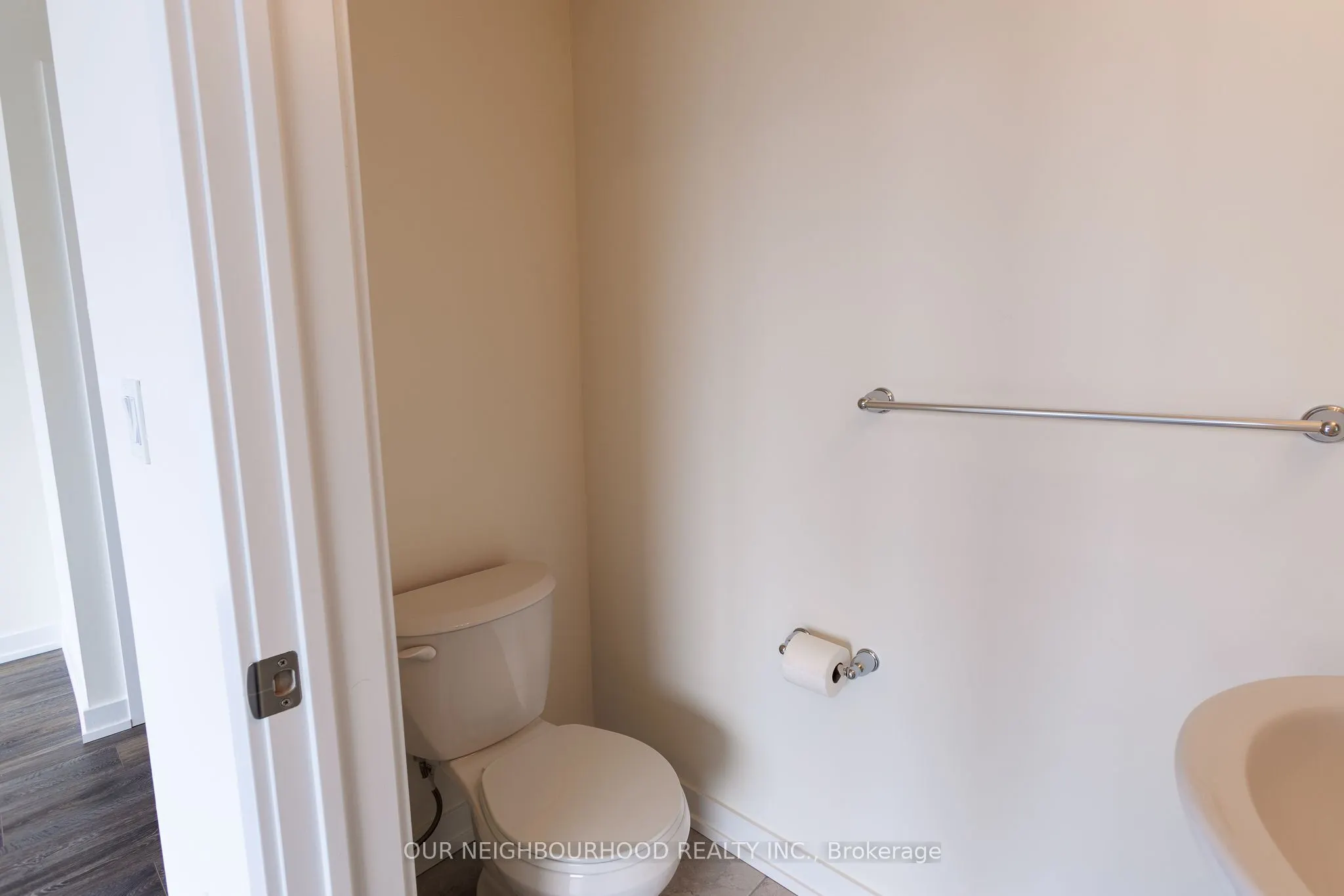 160 Densmore Road, #1003