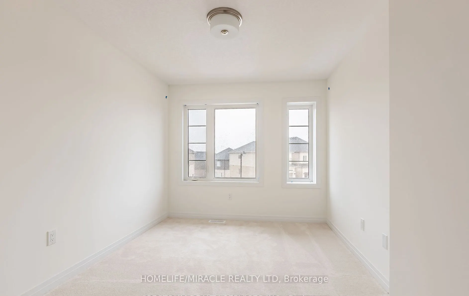 27 George Briar Drive W