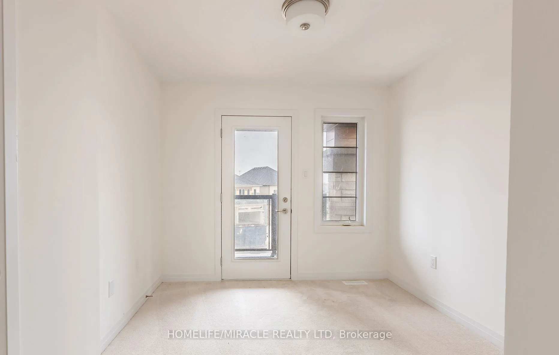 27 George Briar Drive W