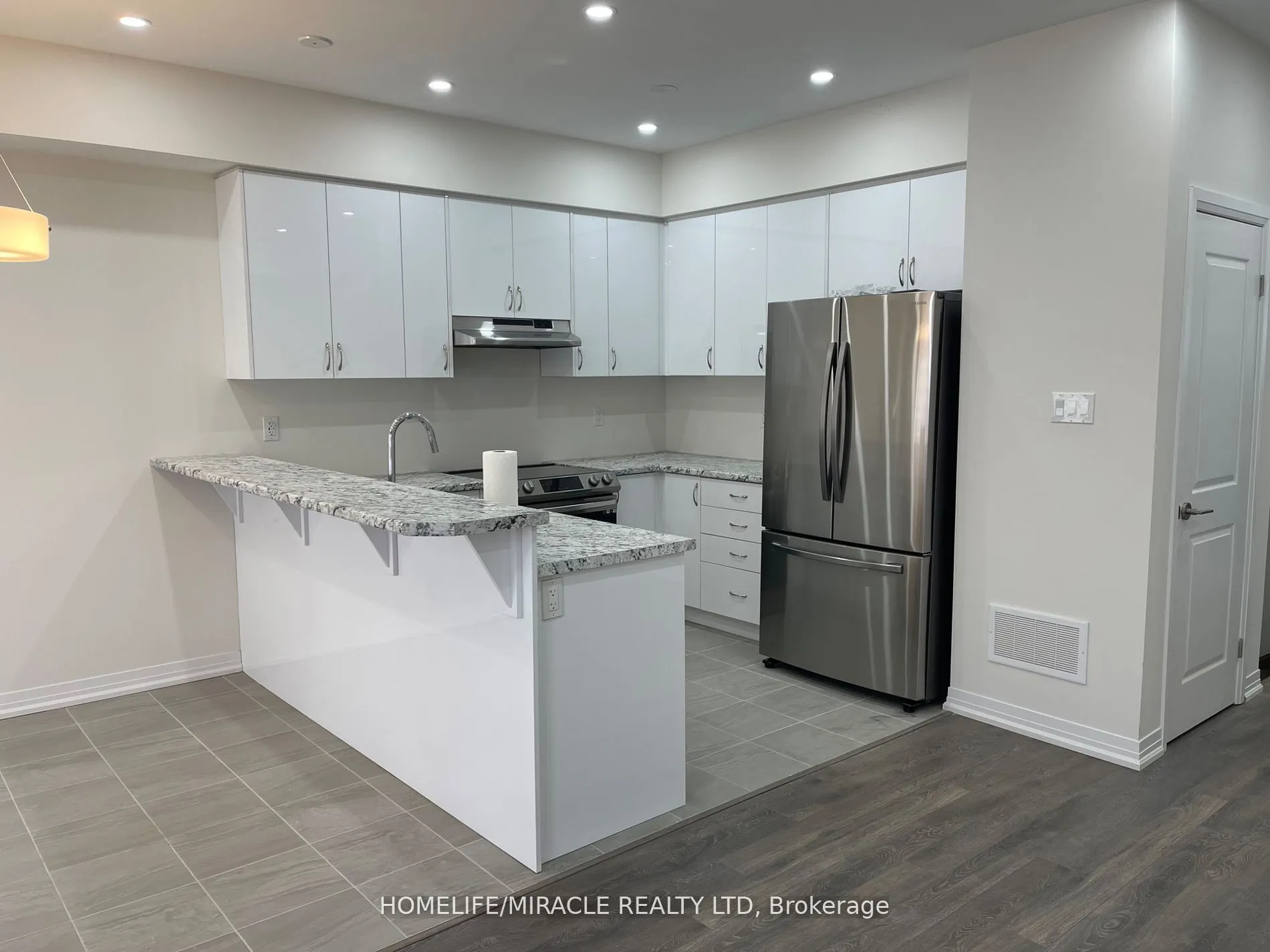 27 George Briar Drive W