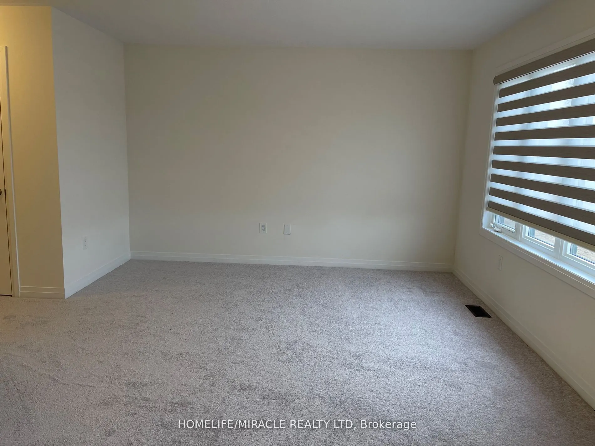 27 George Briar Drive W