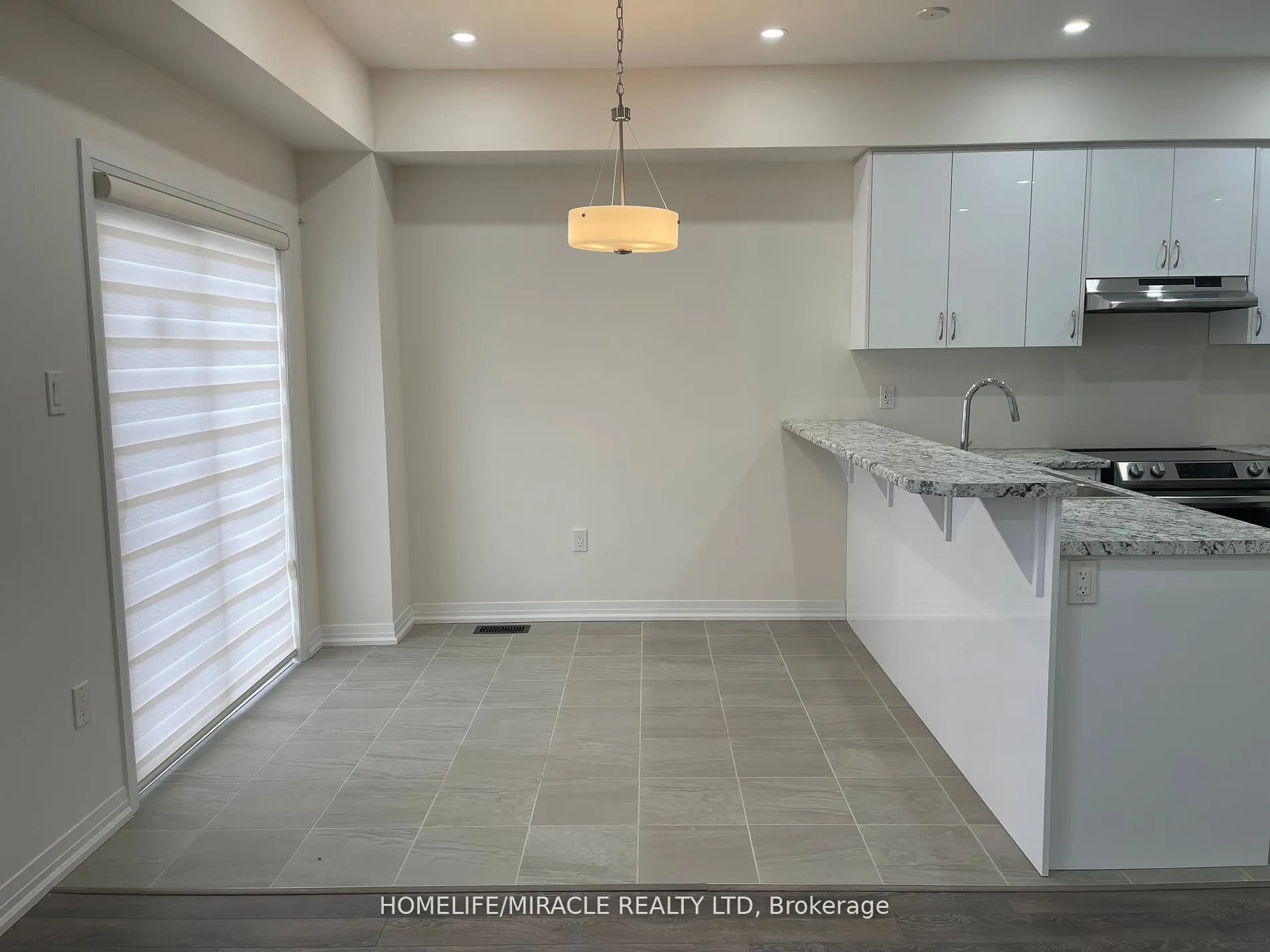 27 George Briar Drive W