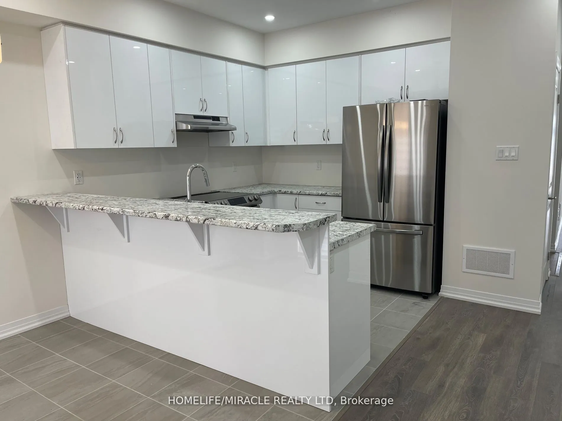 27 George Briar Drive W