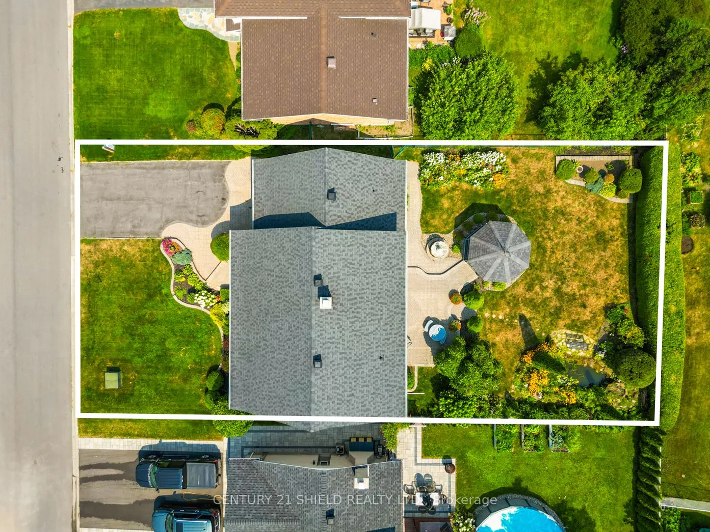 1989 Belvedere Crescent