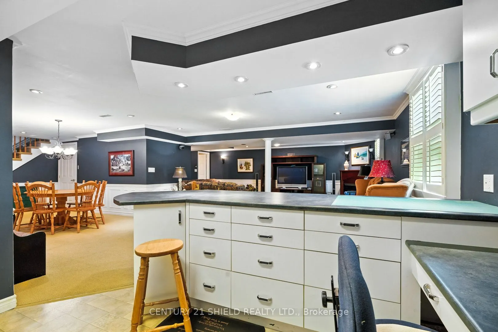 1989 Belvedere Crescent