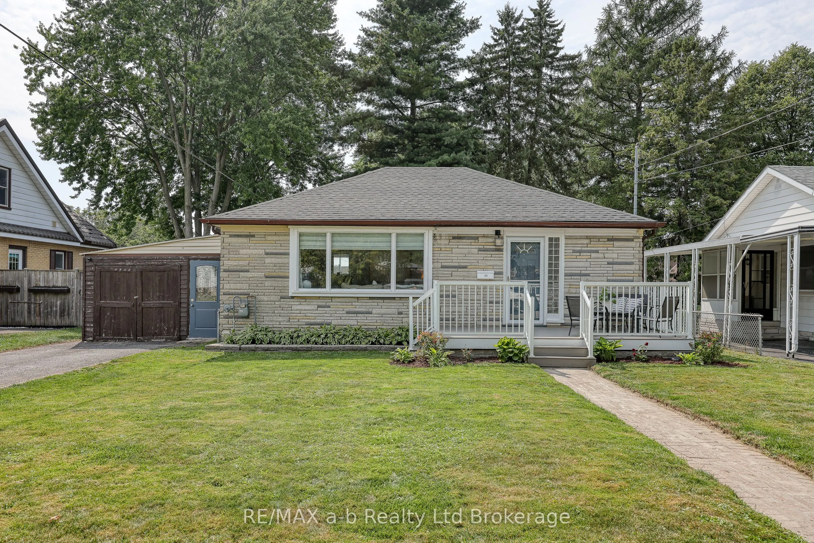 182 Waterloo Street