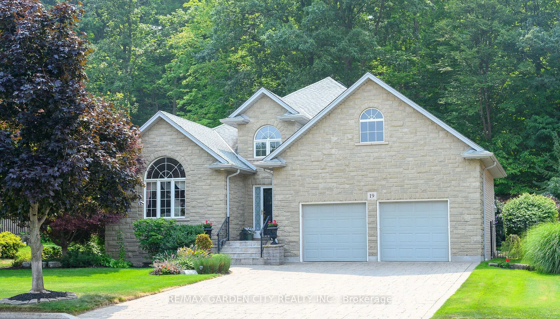 19 BELL Avenue