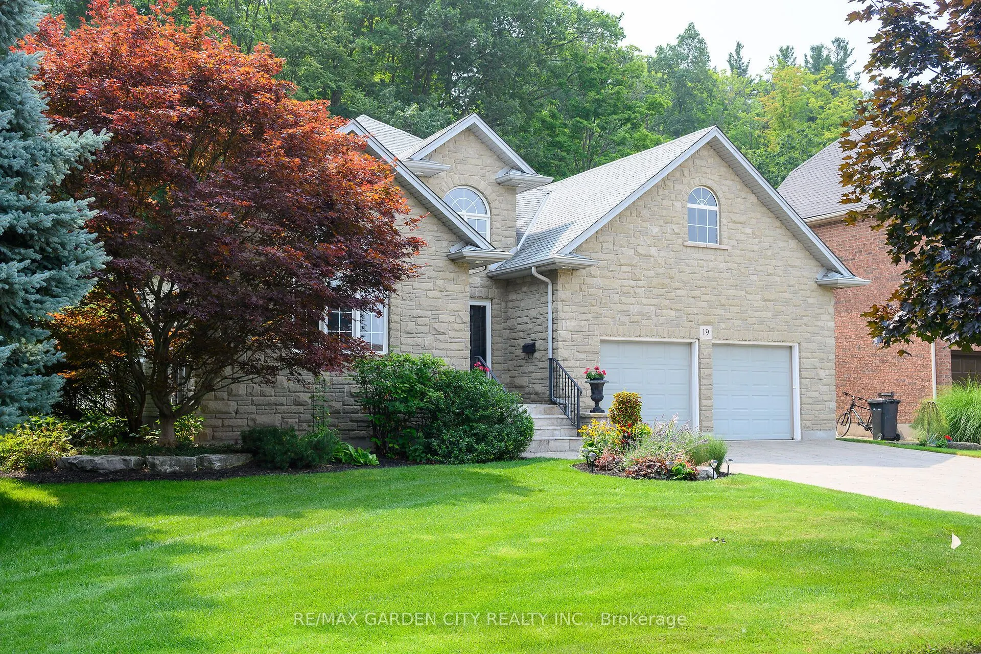 19 BELL Avenue
