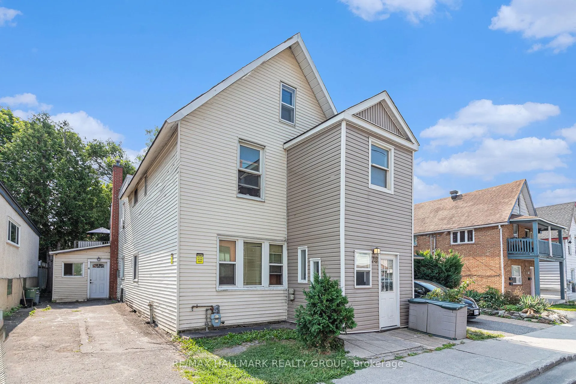 76 Barrette Street