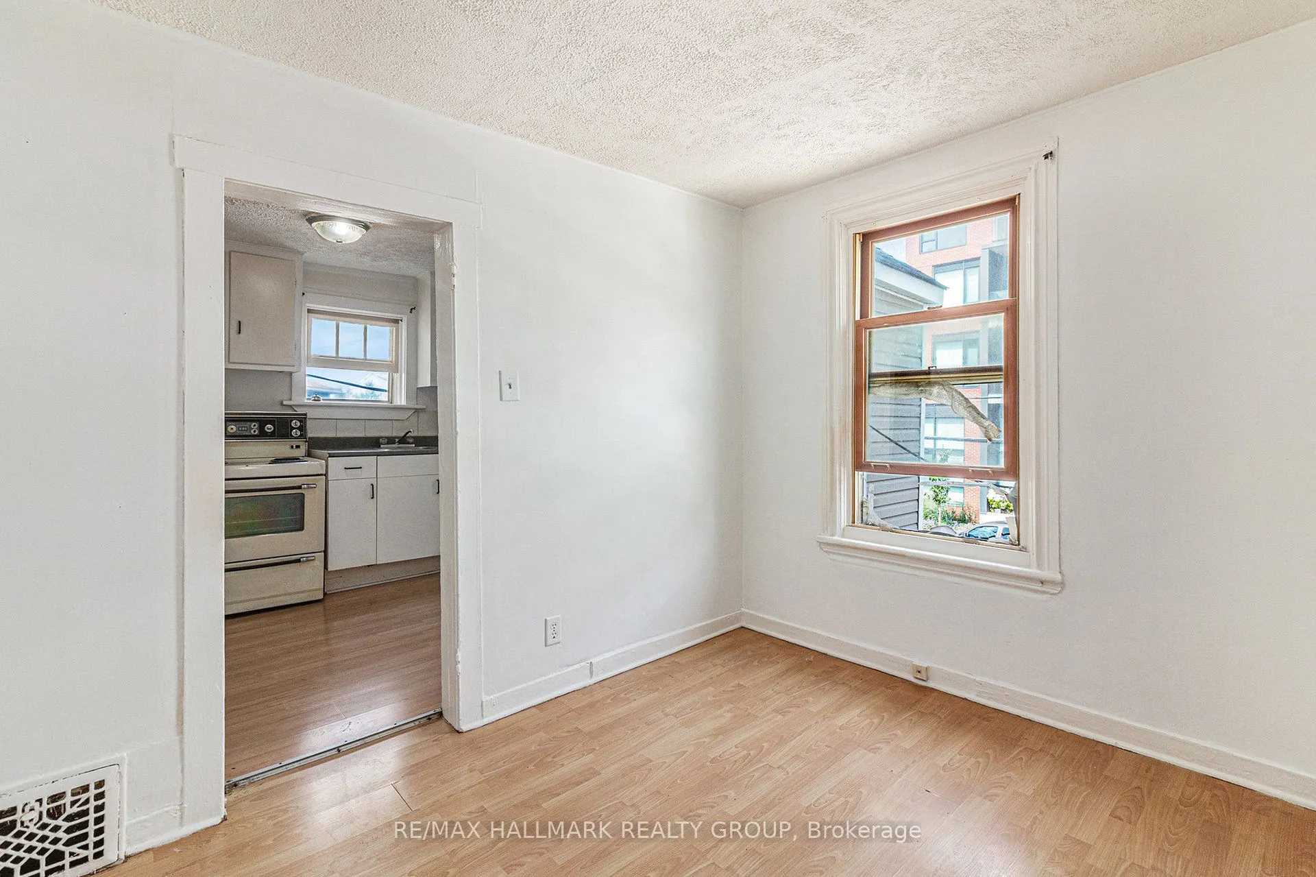 76 Barrette Street