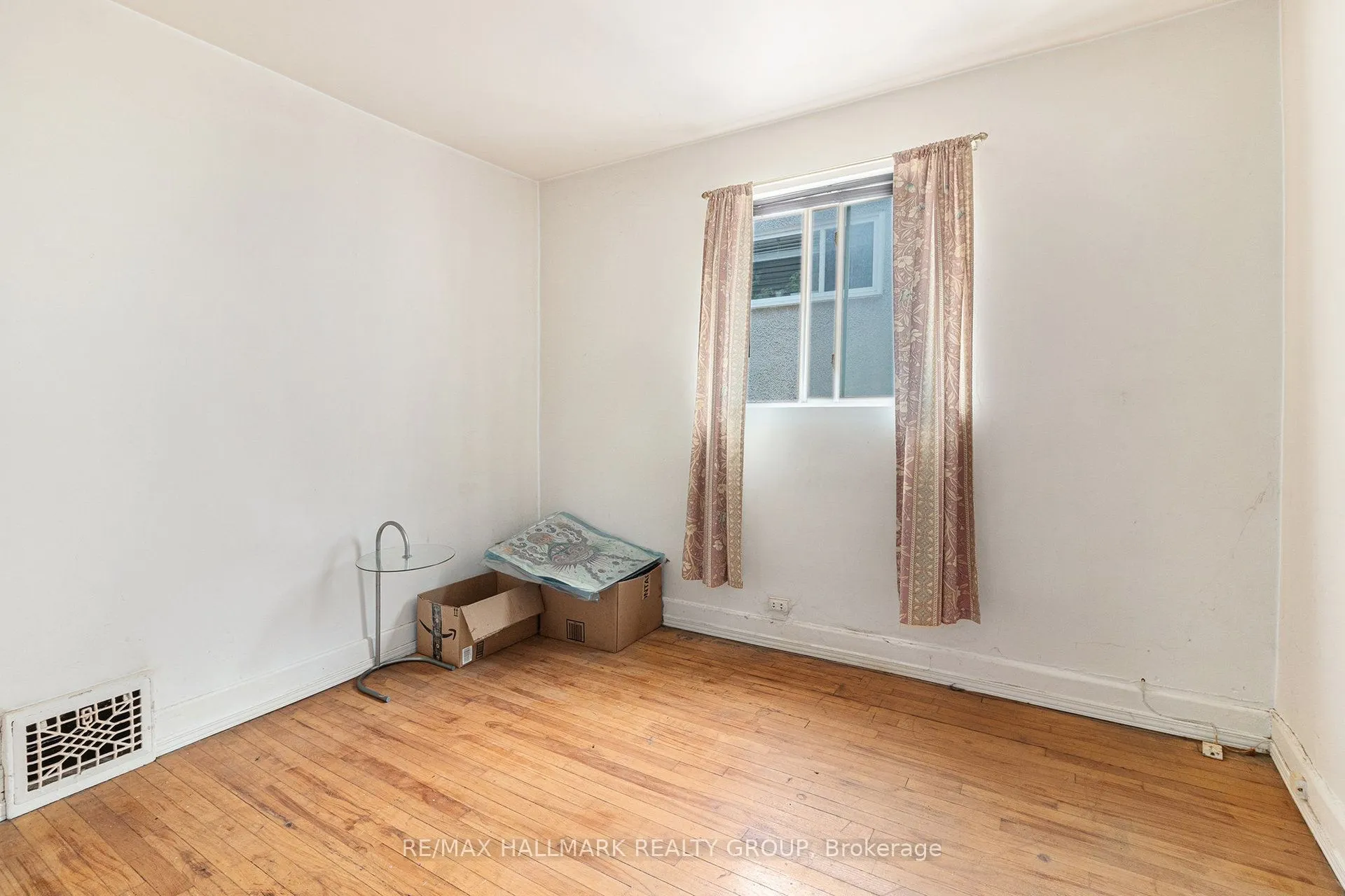 76 Barrette Street