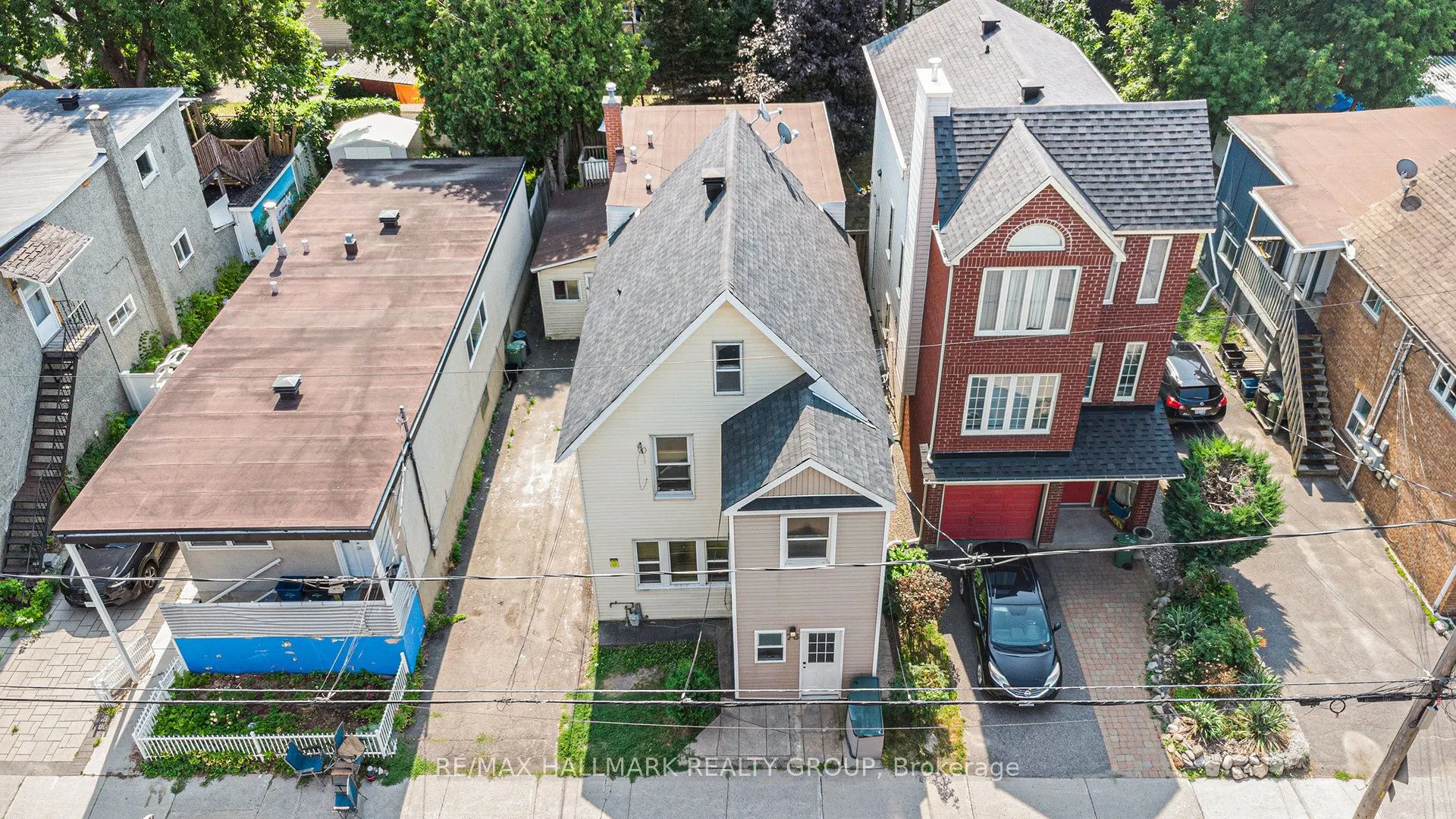 76 Barrette Street