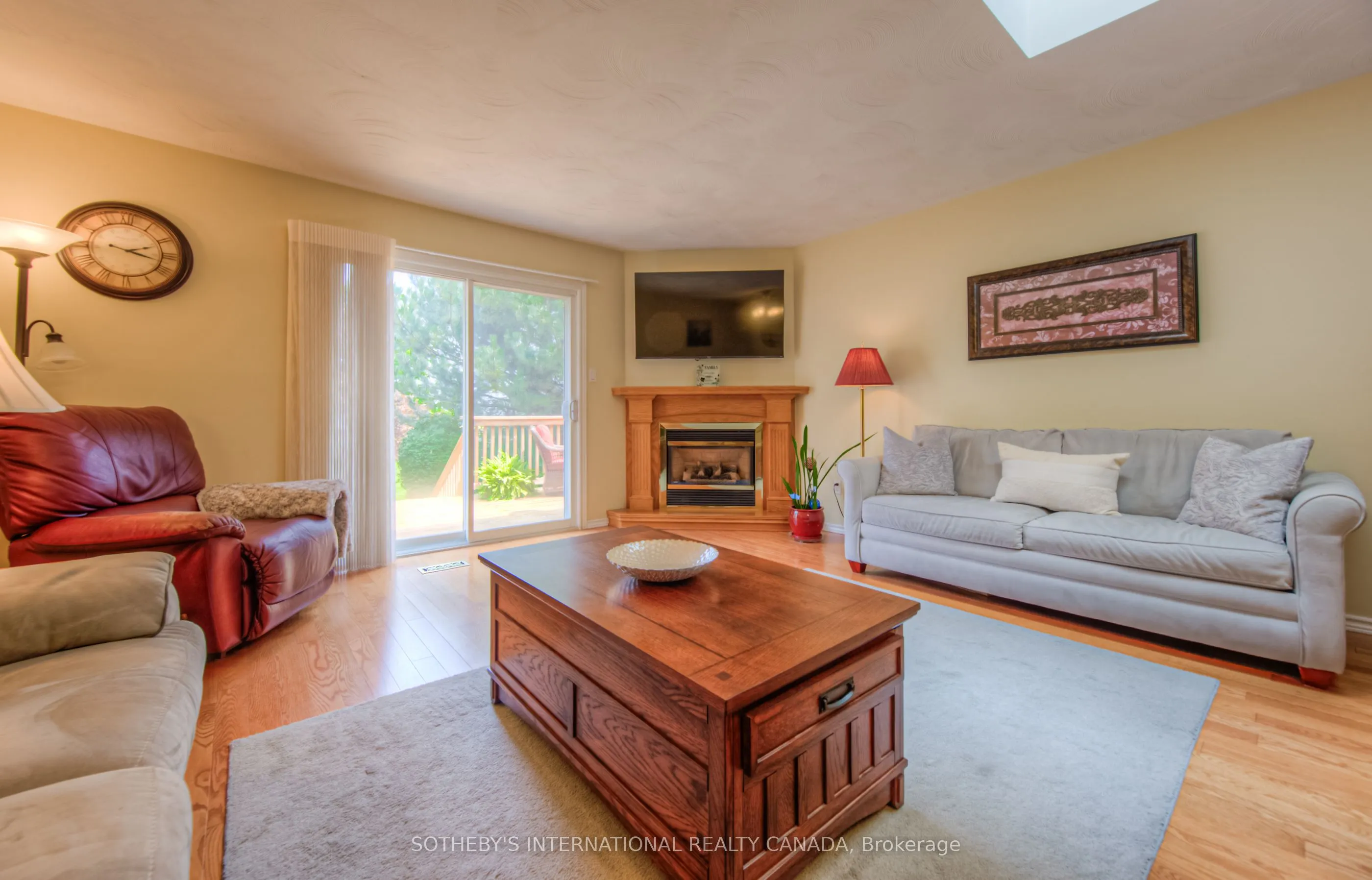 150 Oak Street, #8