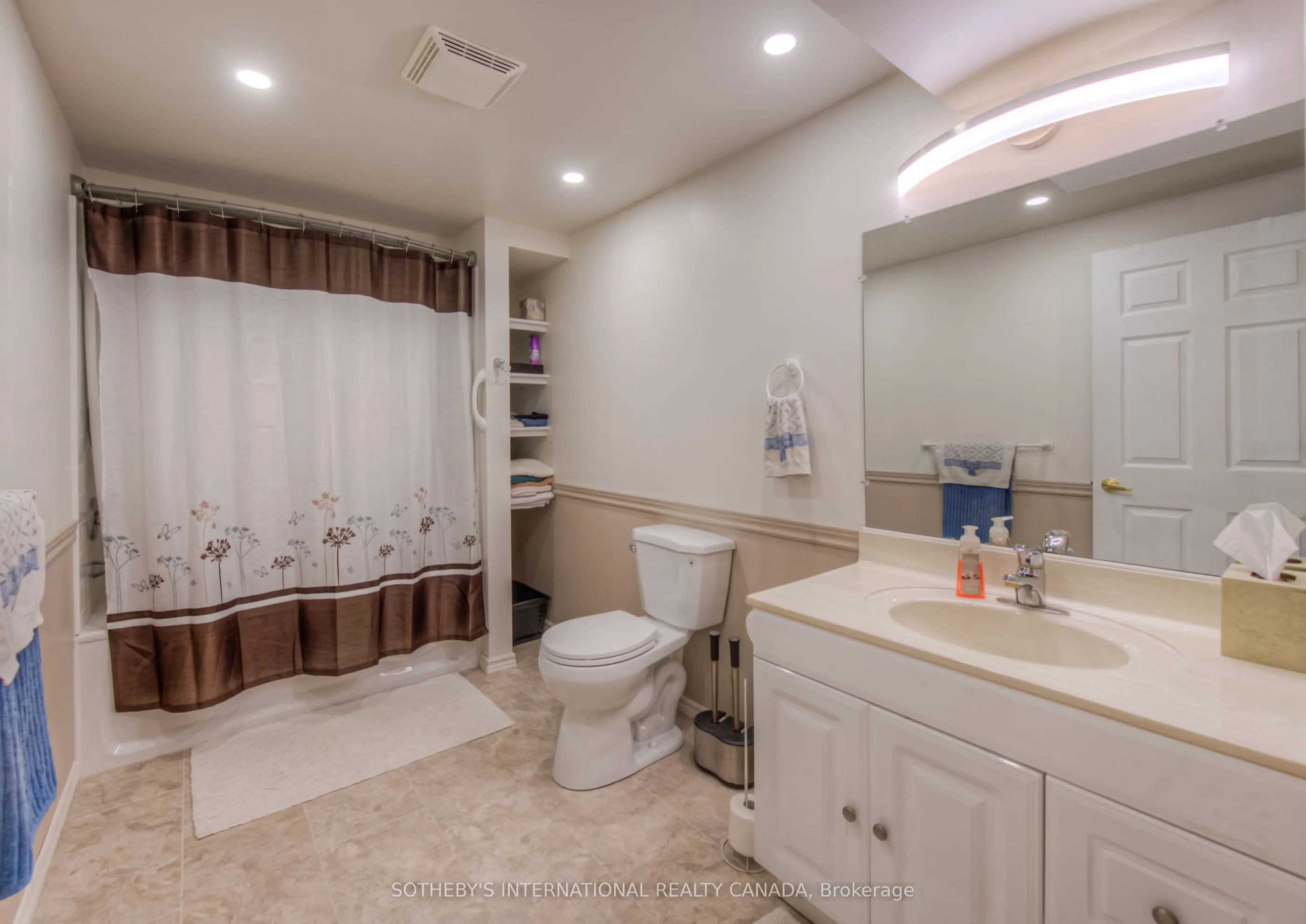 150 Oak Street, #8