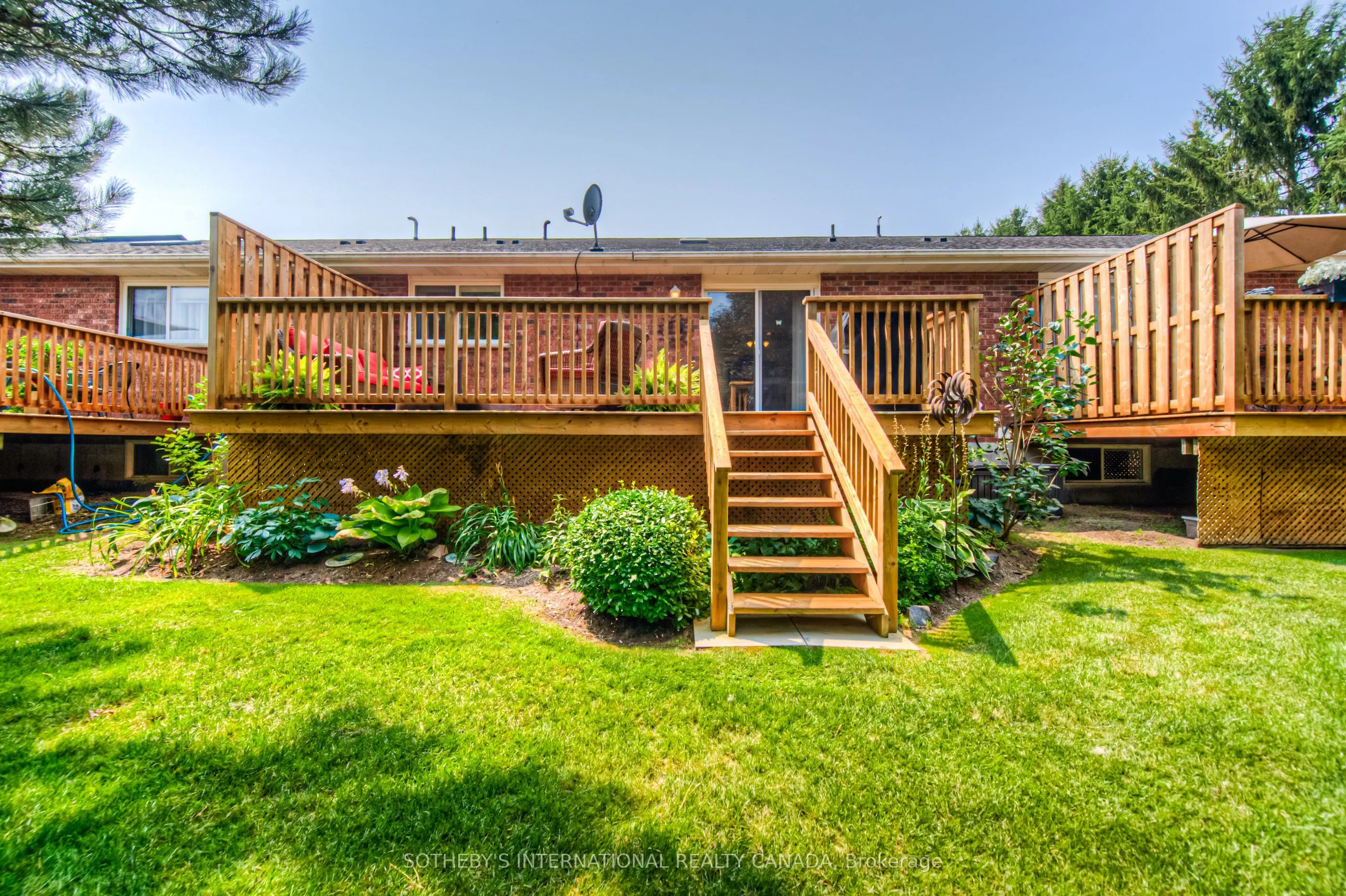 150 Oak Street, #8