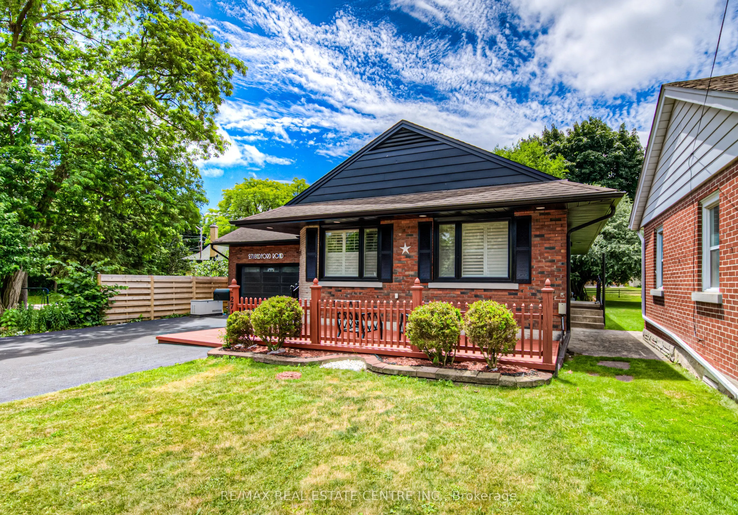 271 Bedford Road N