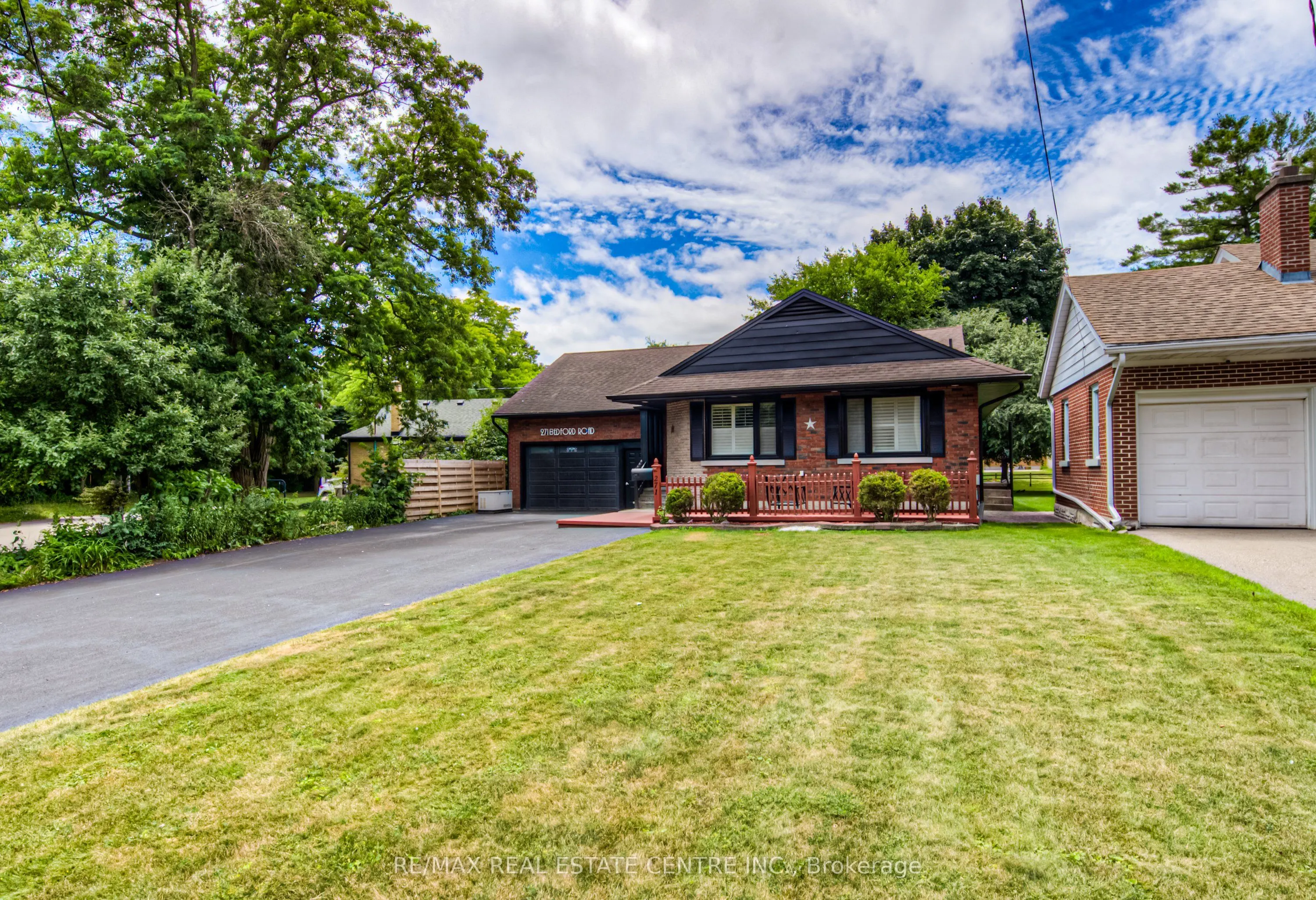 271 Bedford Road N
