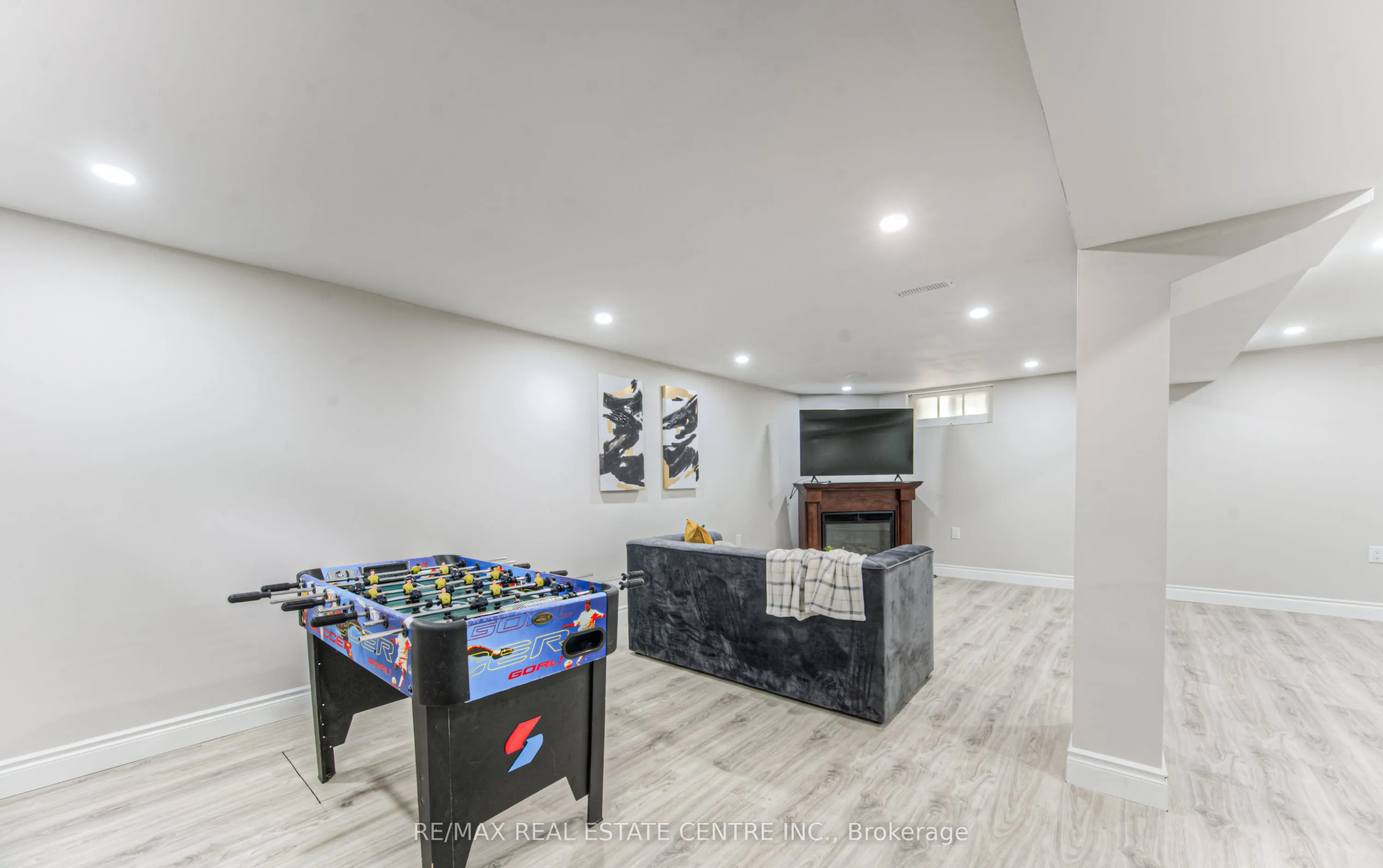 271 Bedford Road N