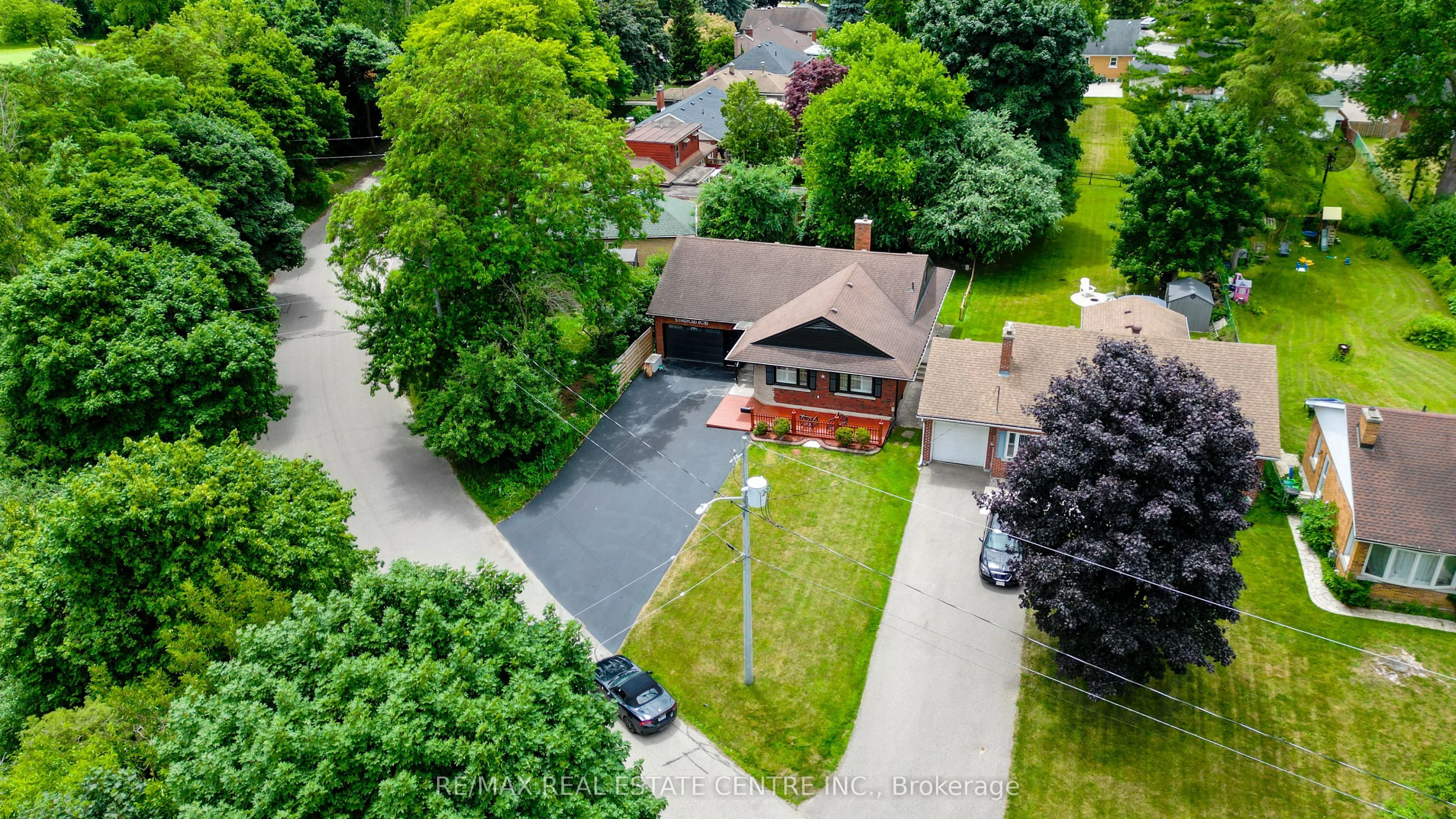 271 Bedford Road N