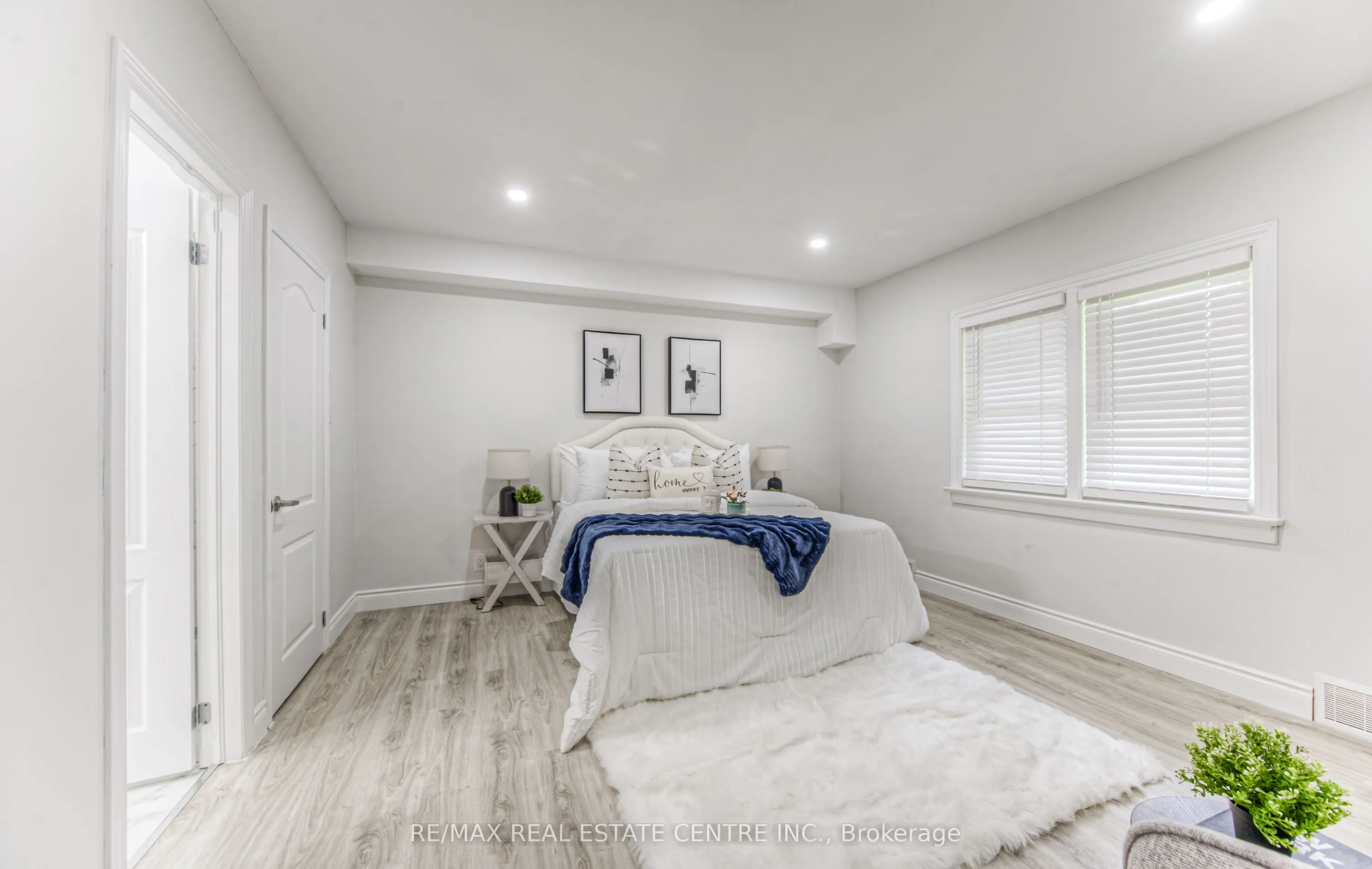 271 Bedford Road N