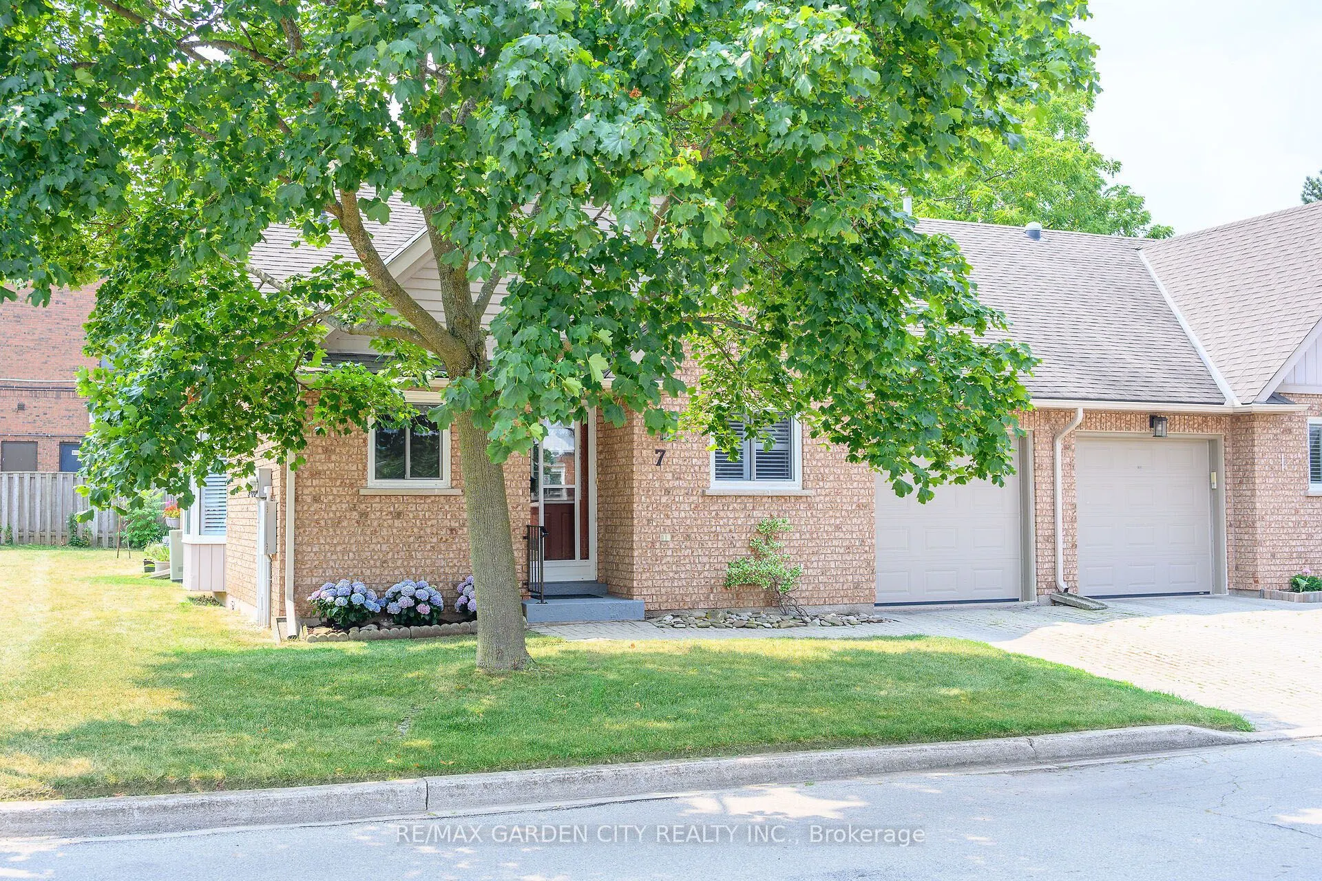 10 Wentworth Drive, #7