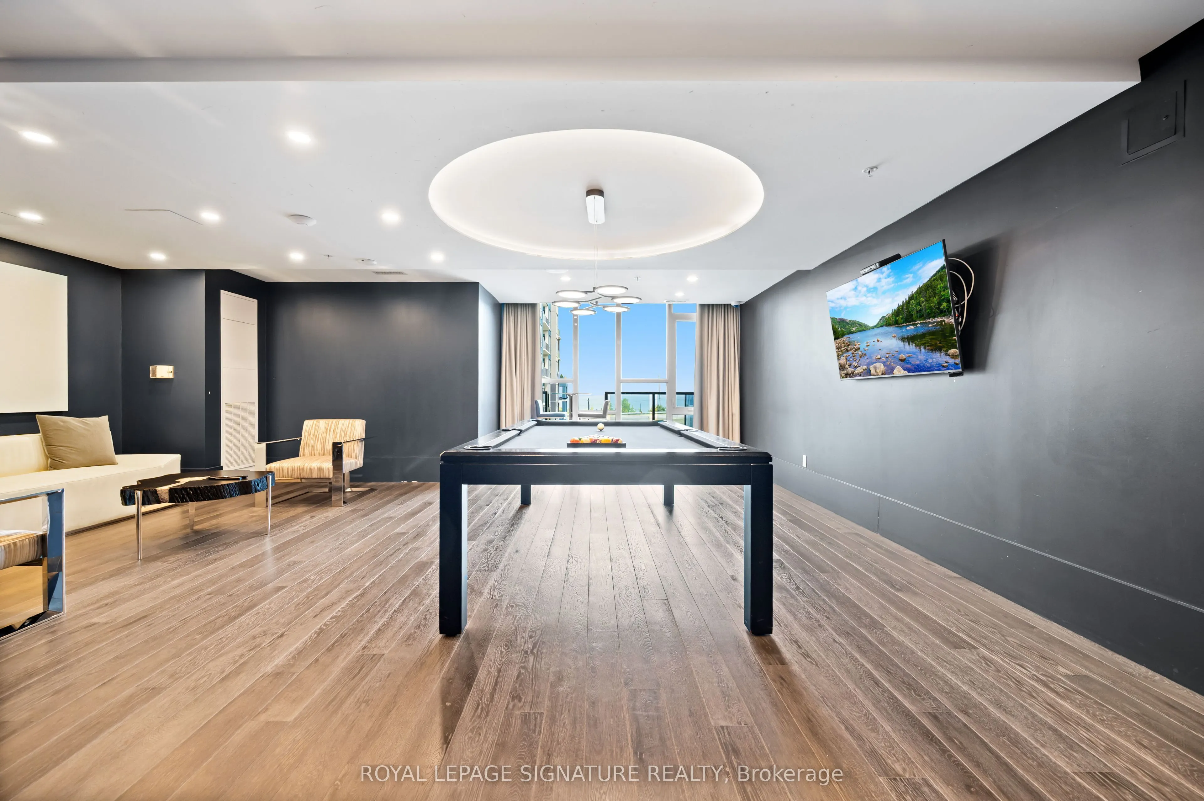 16 Concord Place, #629
