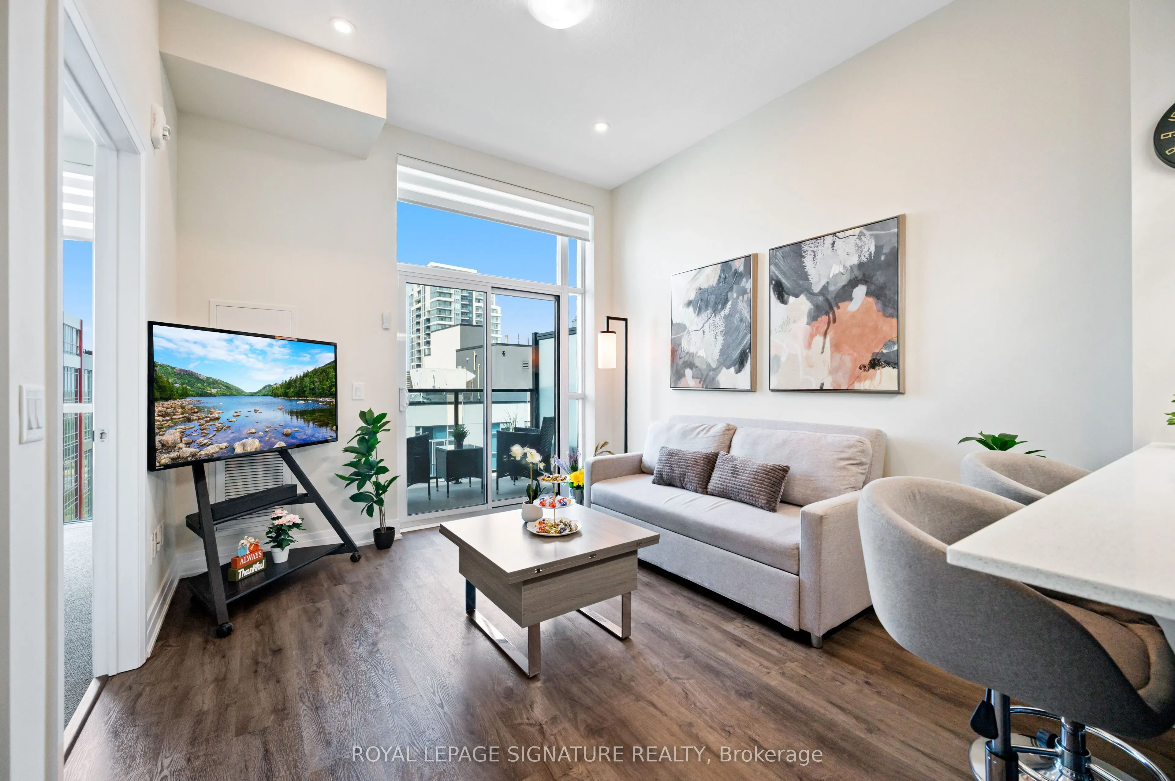 16 Concord Place, #629