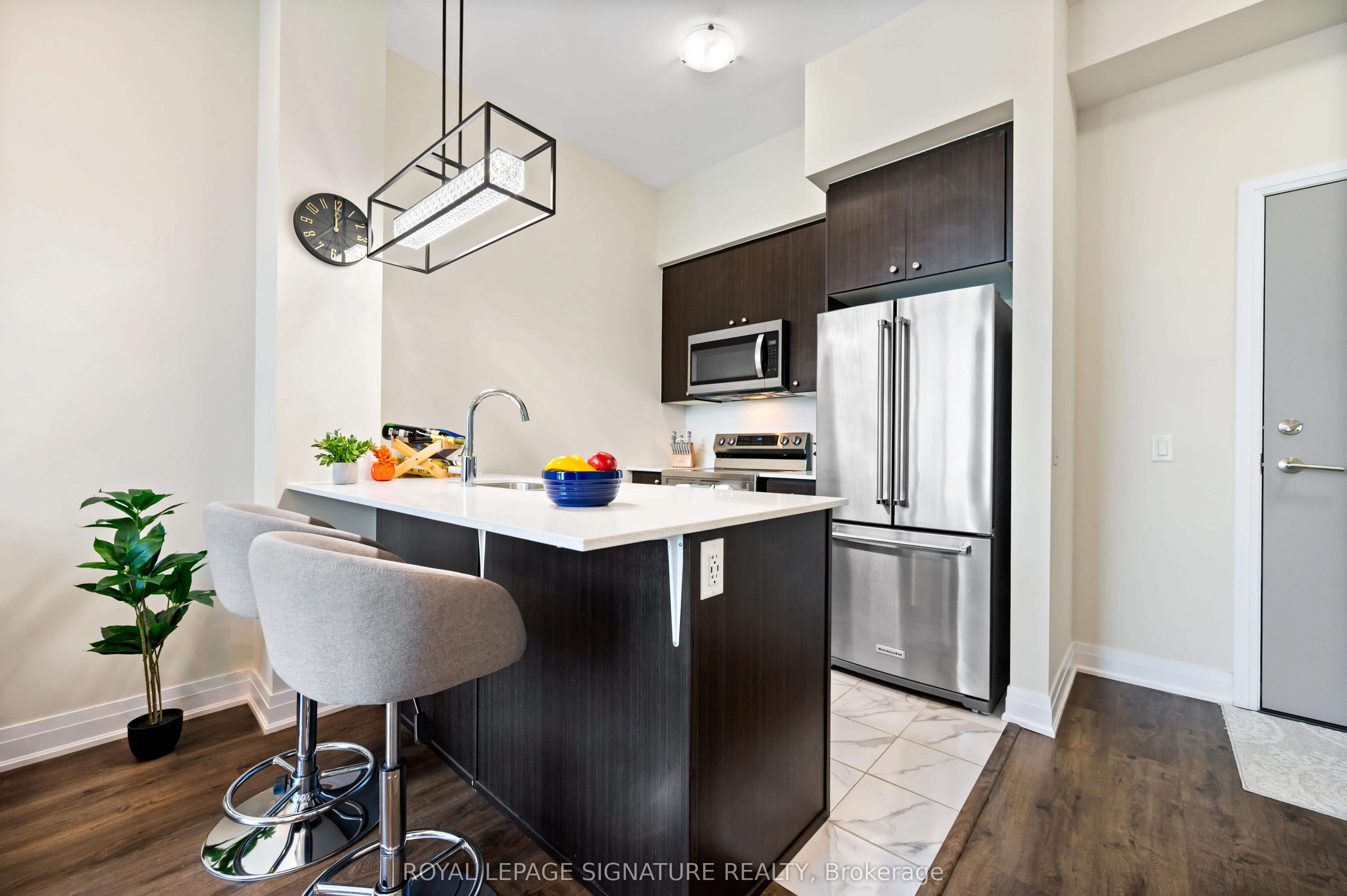 16 Concord Place, #629