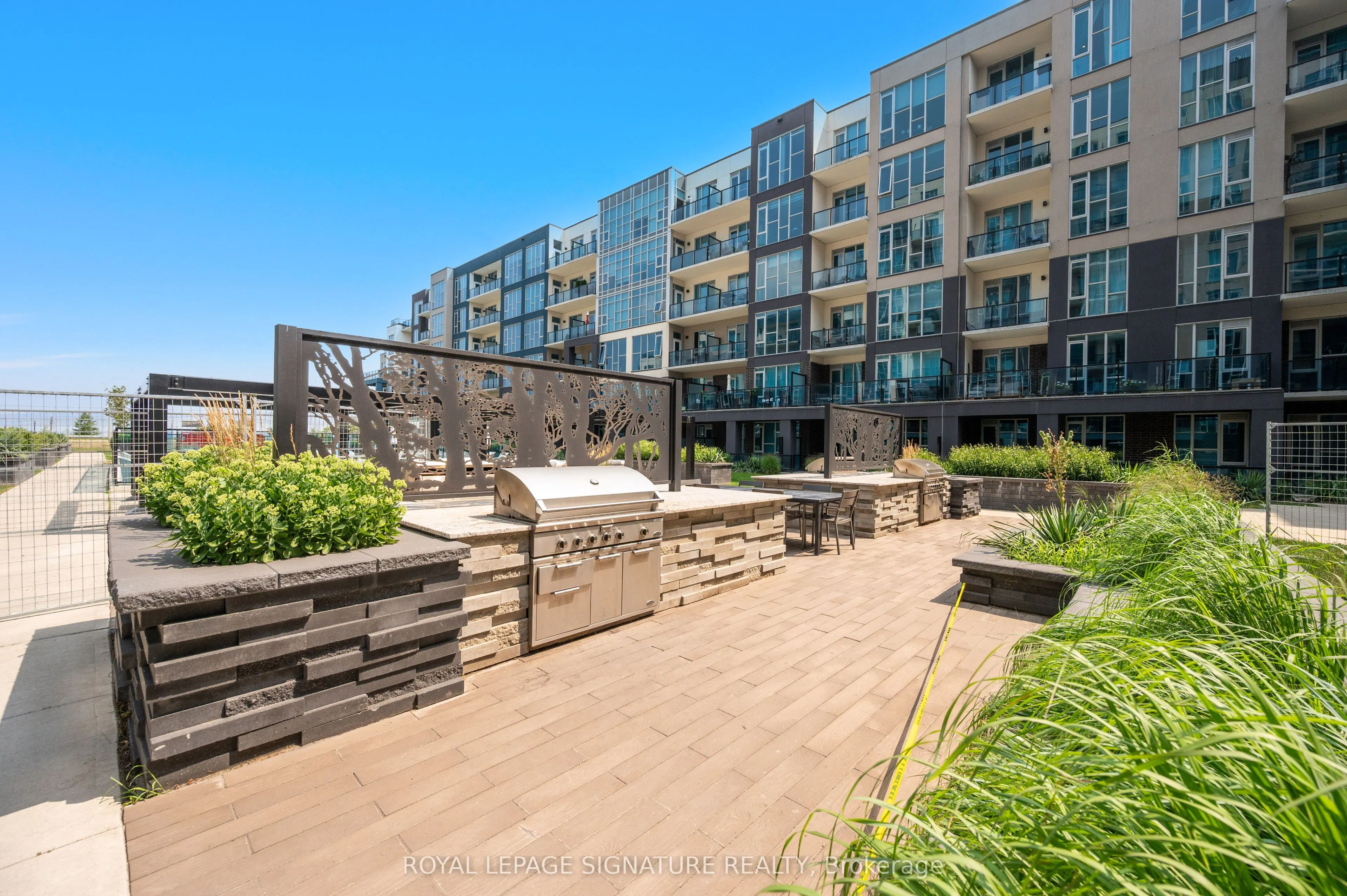16 Concord Place, #629