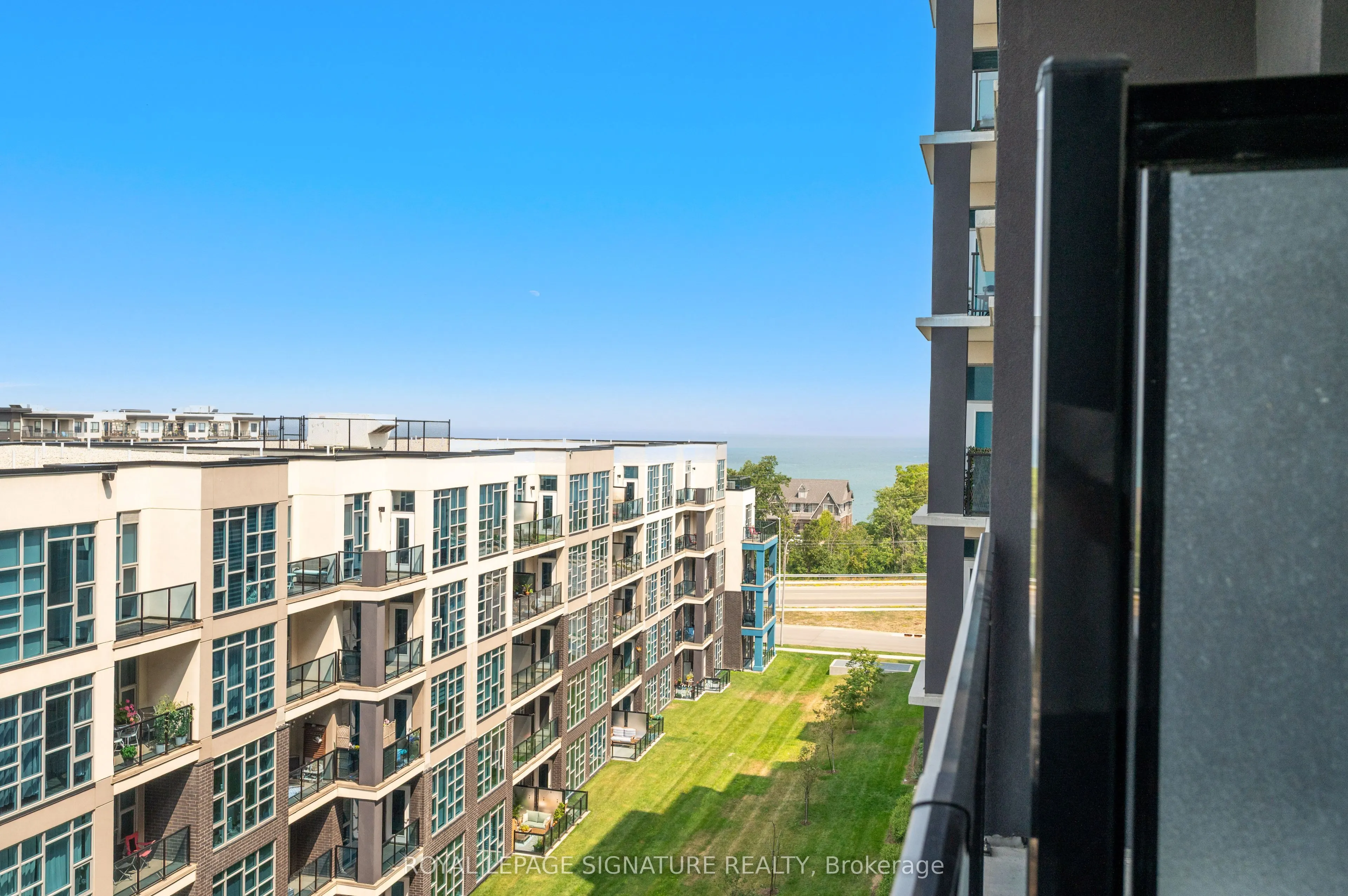16 Concord Place, #629