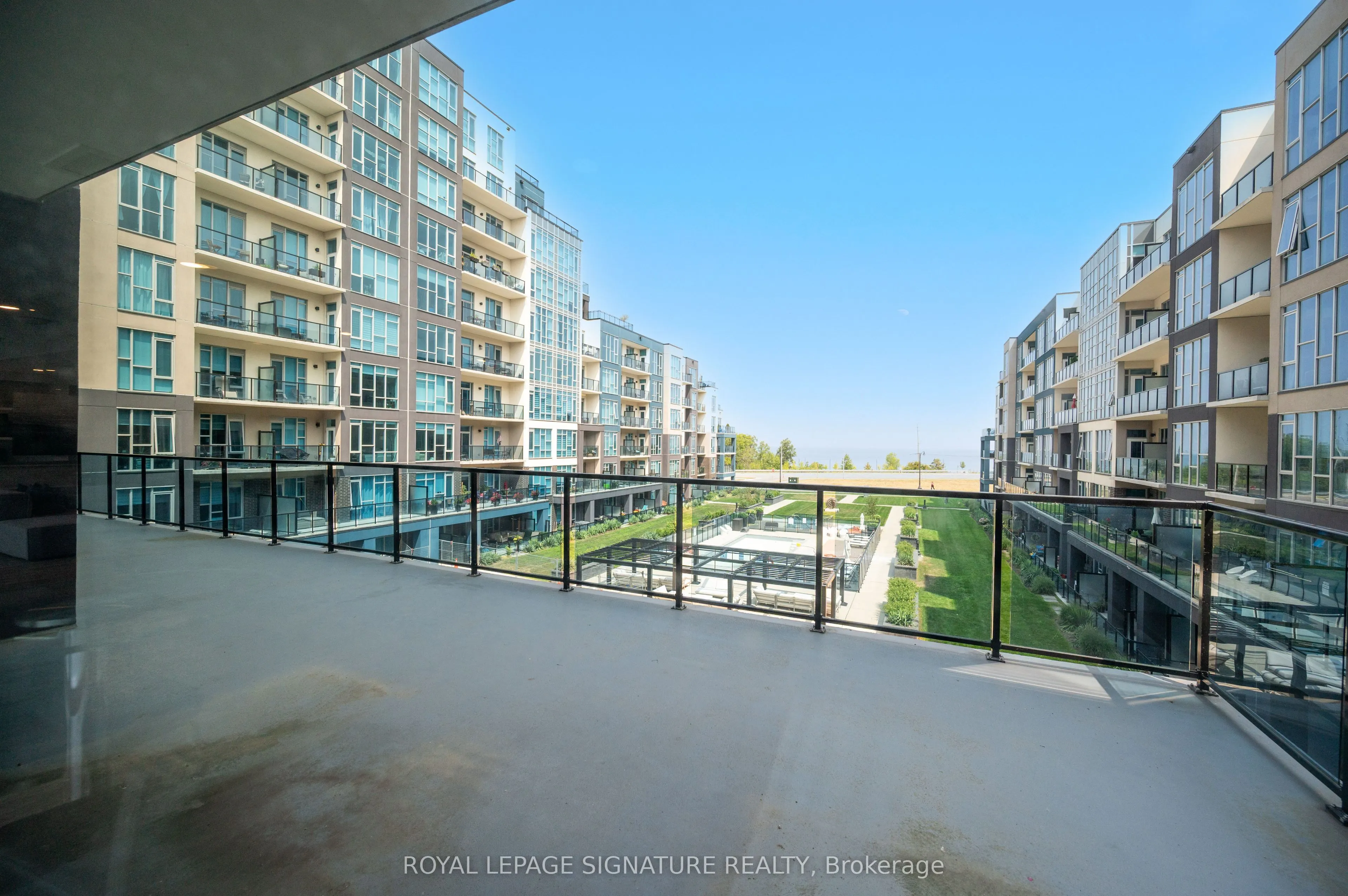 16 Concord Place, #629